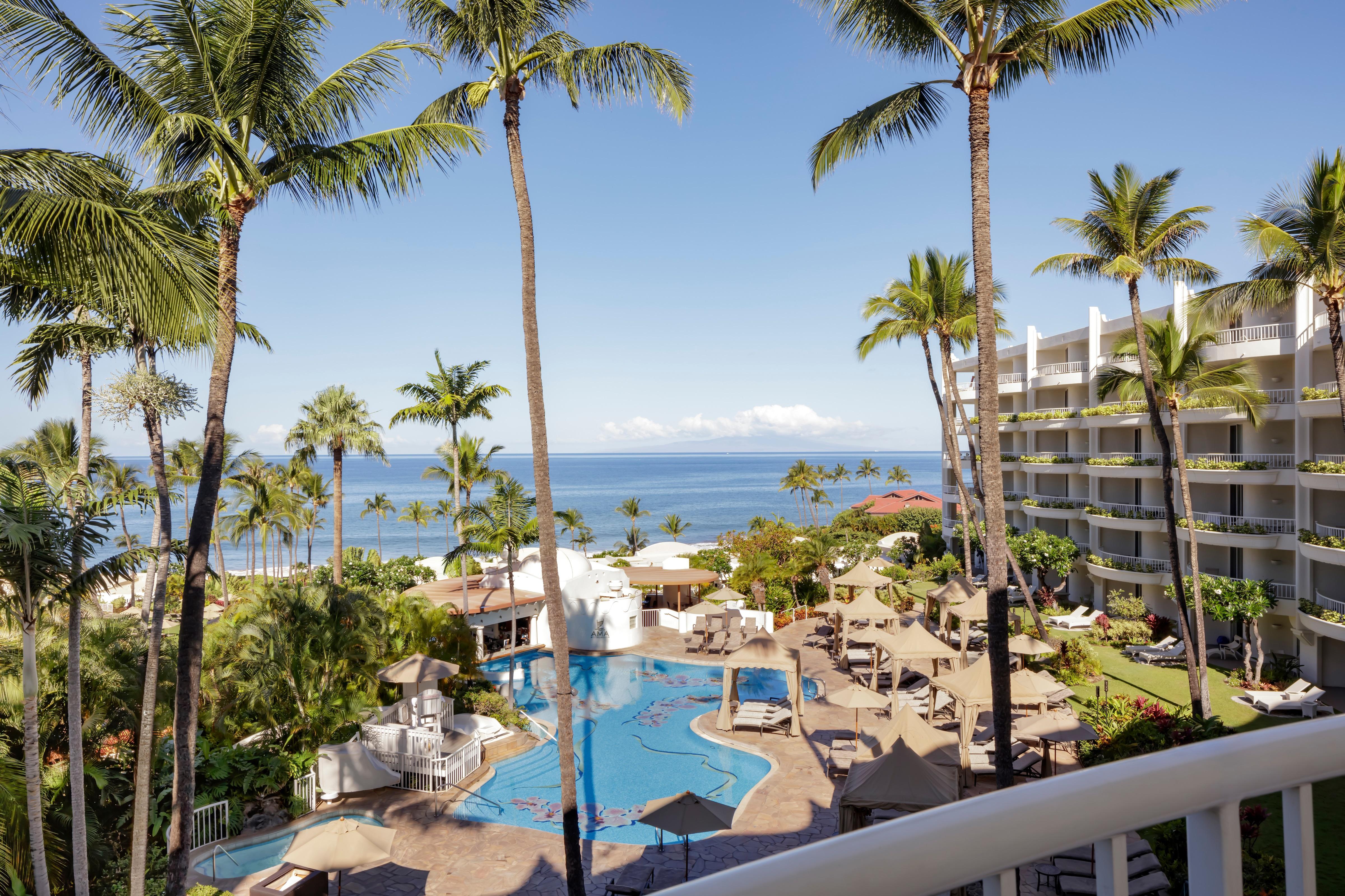 Deluxe Ocean View Suite