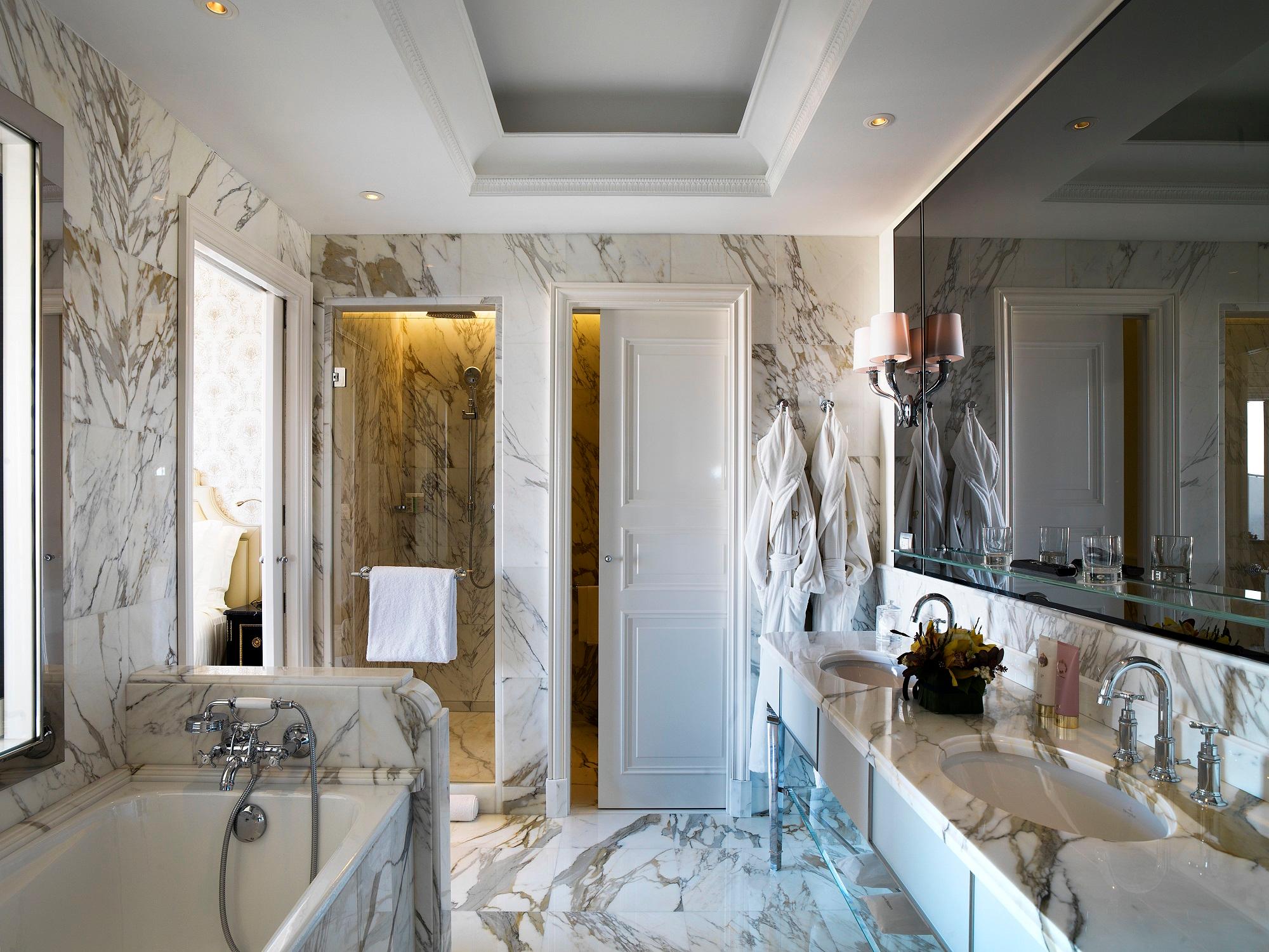 Premium Suite