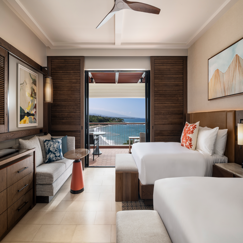 Main Tower Ocean Front 1 King / 2 beds