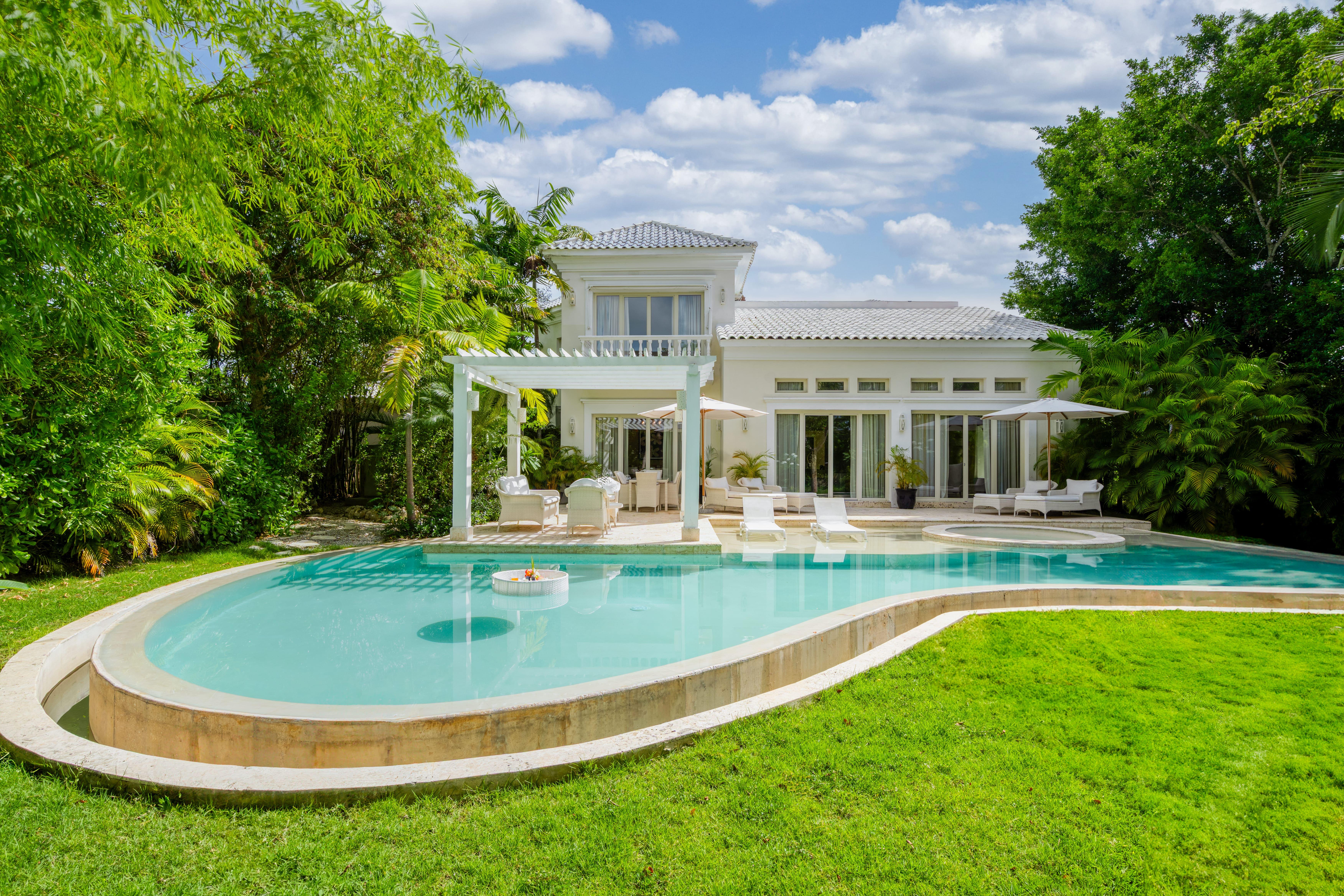 Three Bedroom Royal Villa