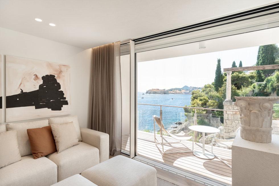 Romantiko Suite