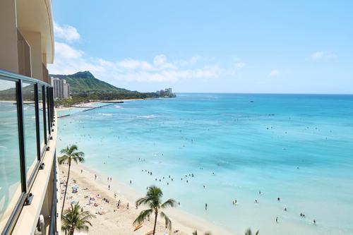 Club Diamond Head Oceanfront Suite