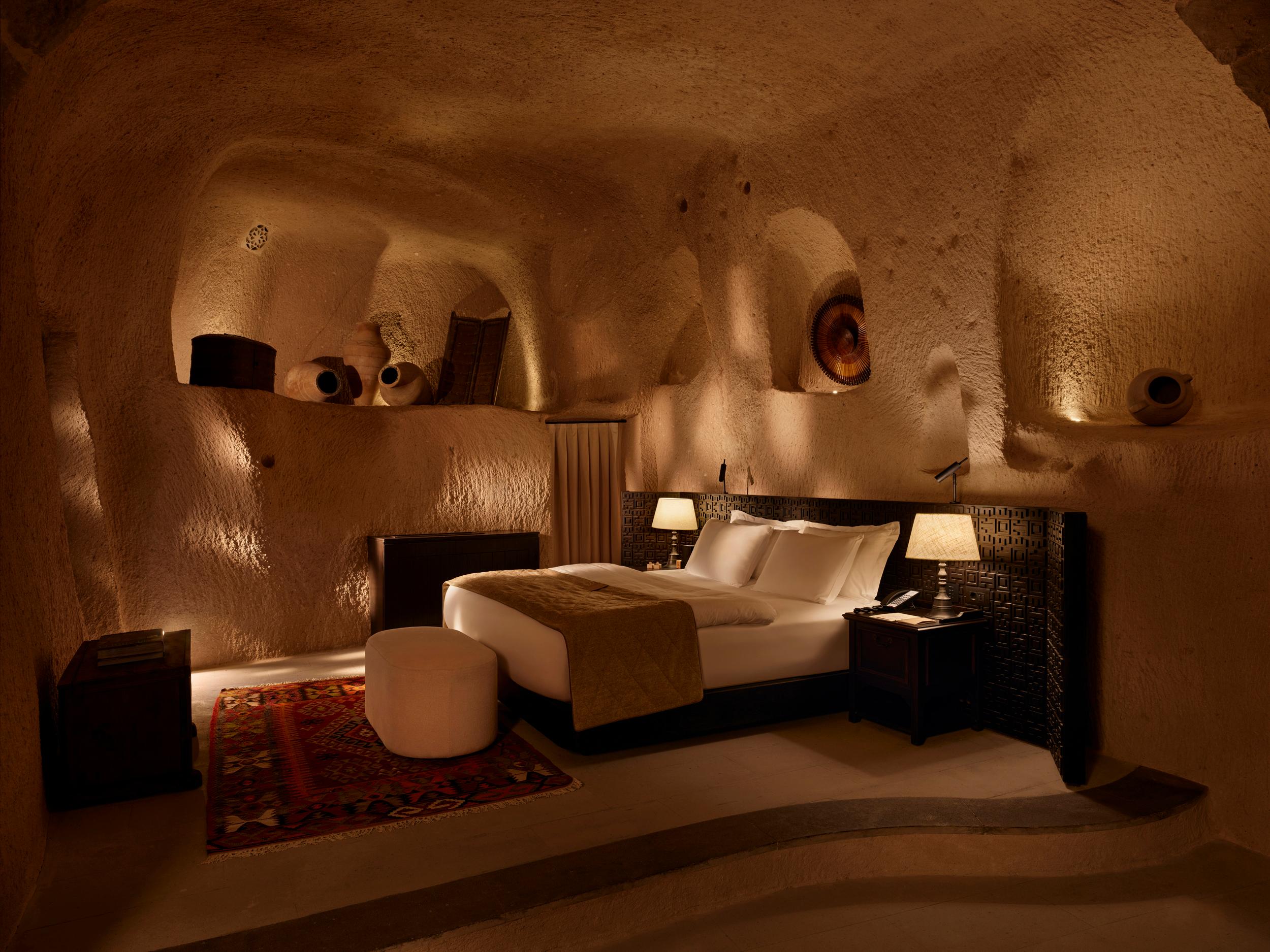Cave Splendid Suites