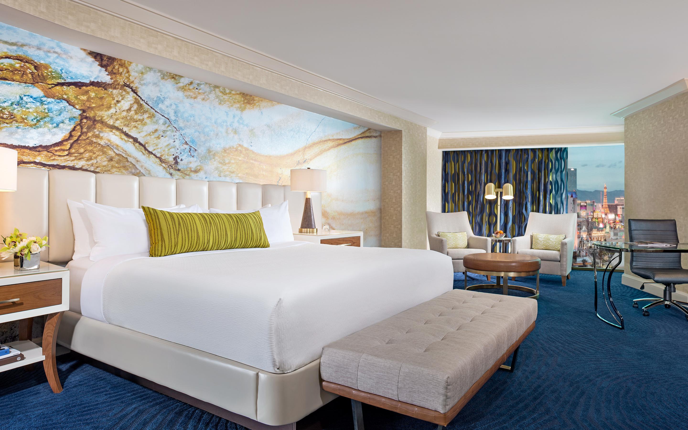 Bay King Suite