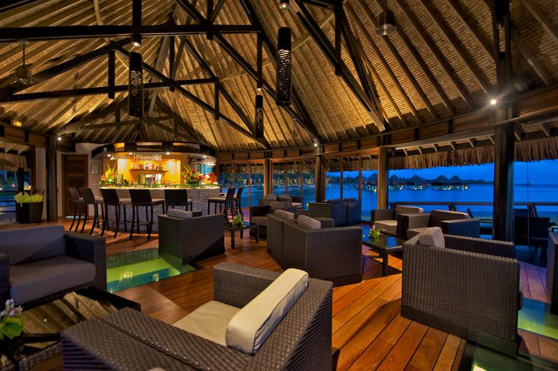 Hotel Kia Ora Resort & Spa, French Polynesia — Hotel Kia Ora Resort & Spa - Miki Miki Bar