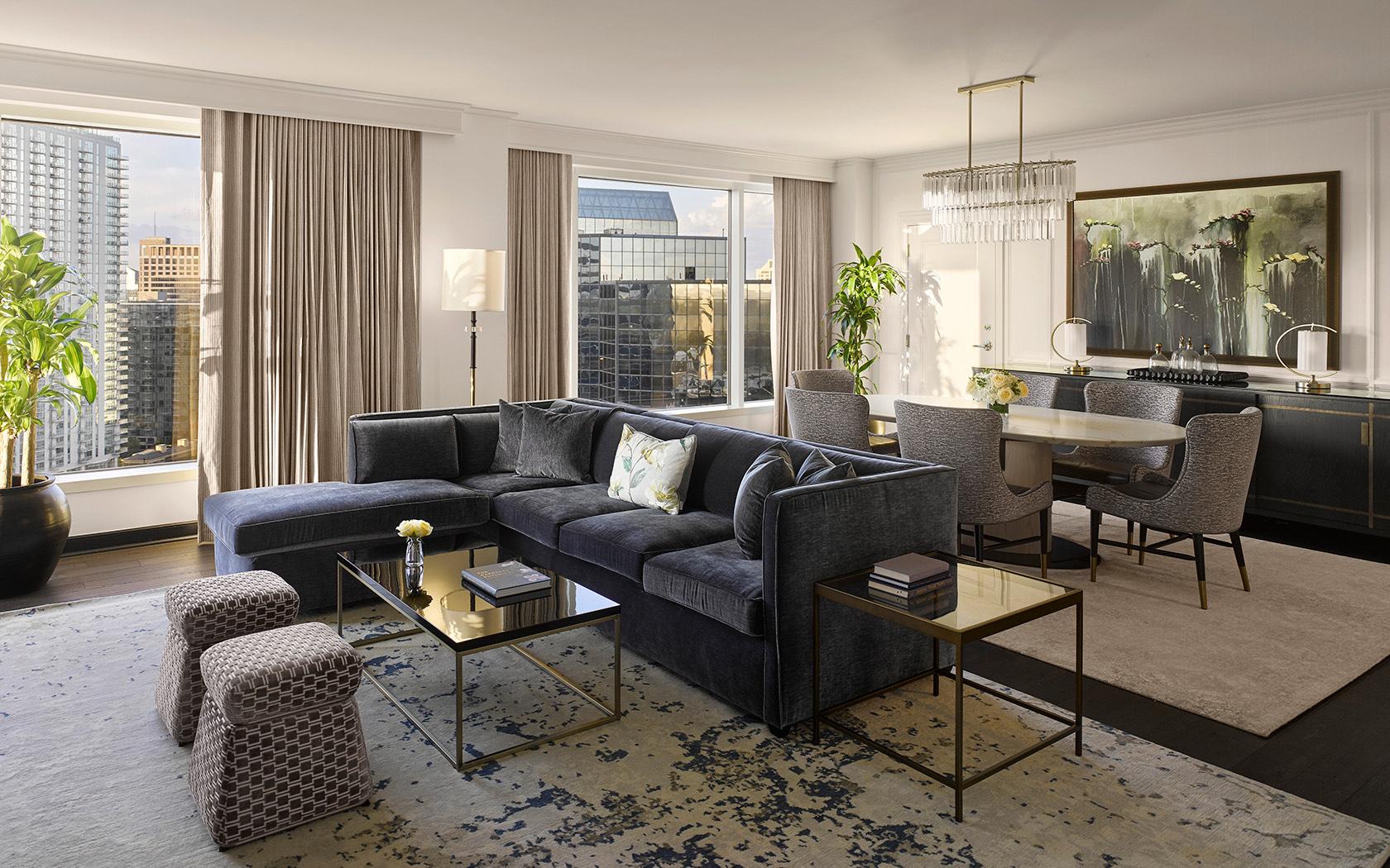 Royal / Ambassador Suite