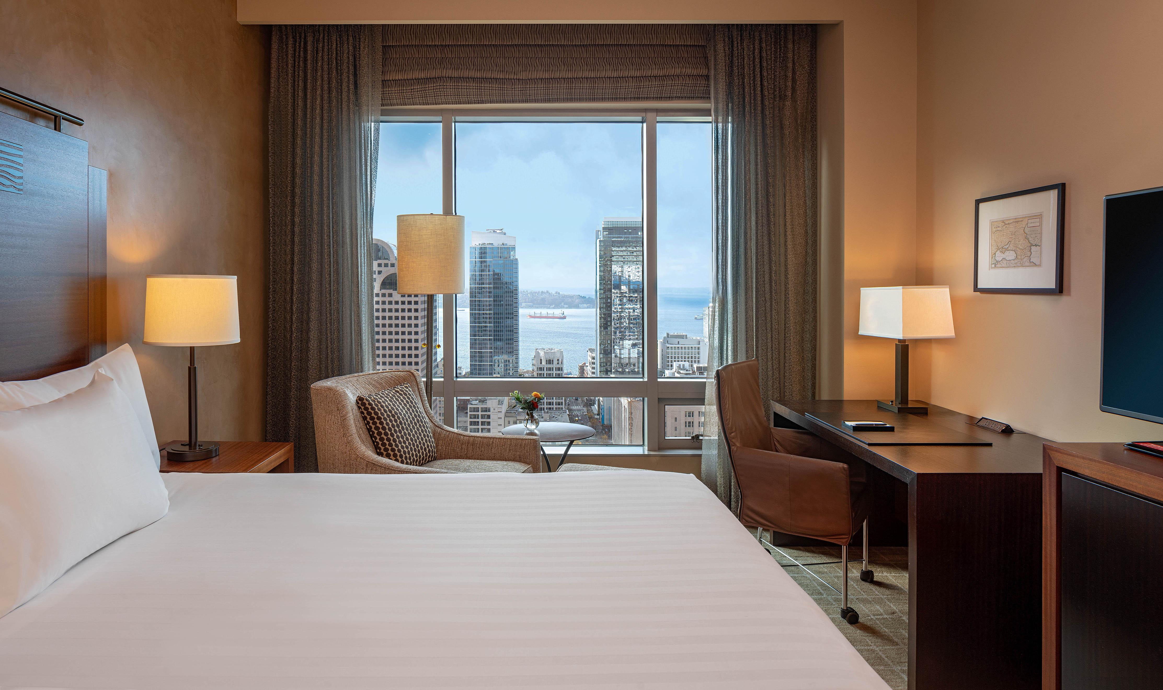 King Room with Grand Club Access