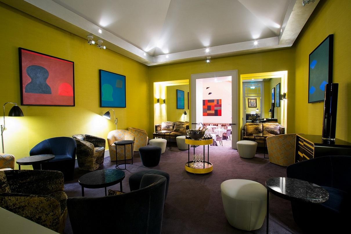 The Merrion Hotel, Ireland — The Merrion Hotel - Restaurant Patrick Guilbaud Lounge Area