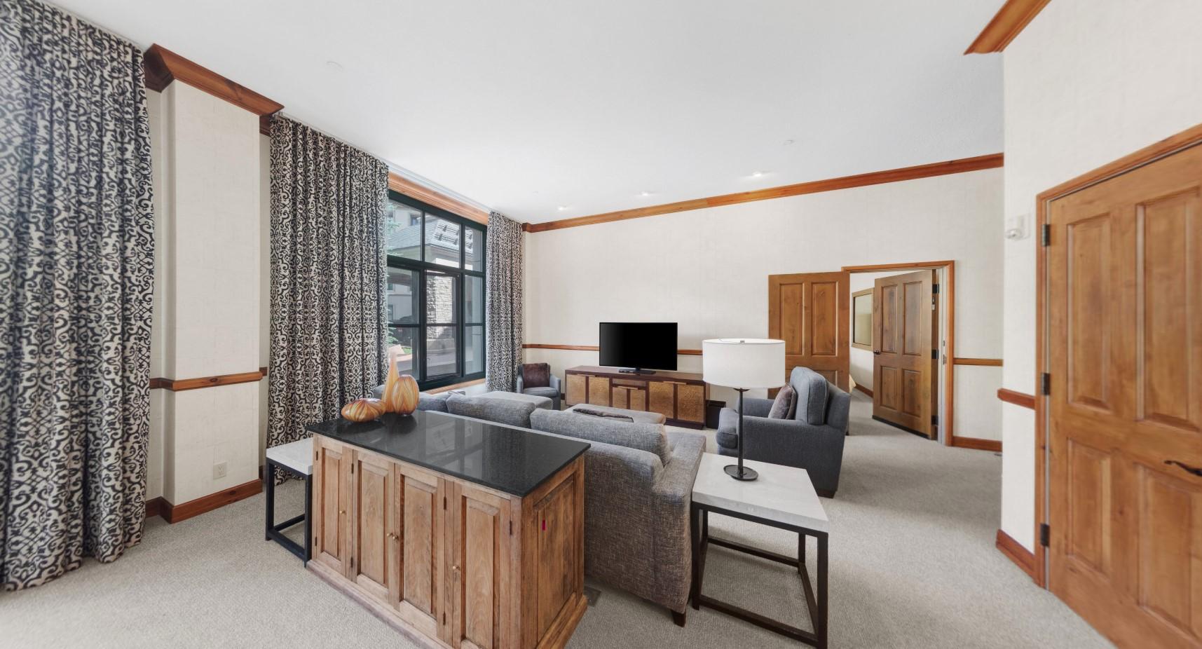 Mount Powell Suite