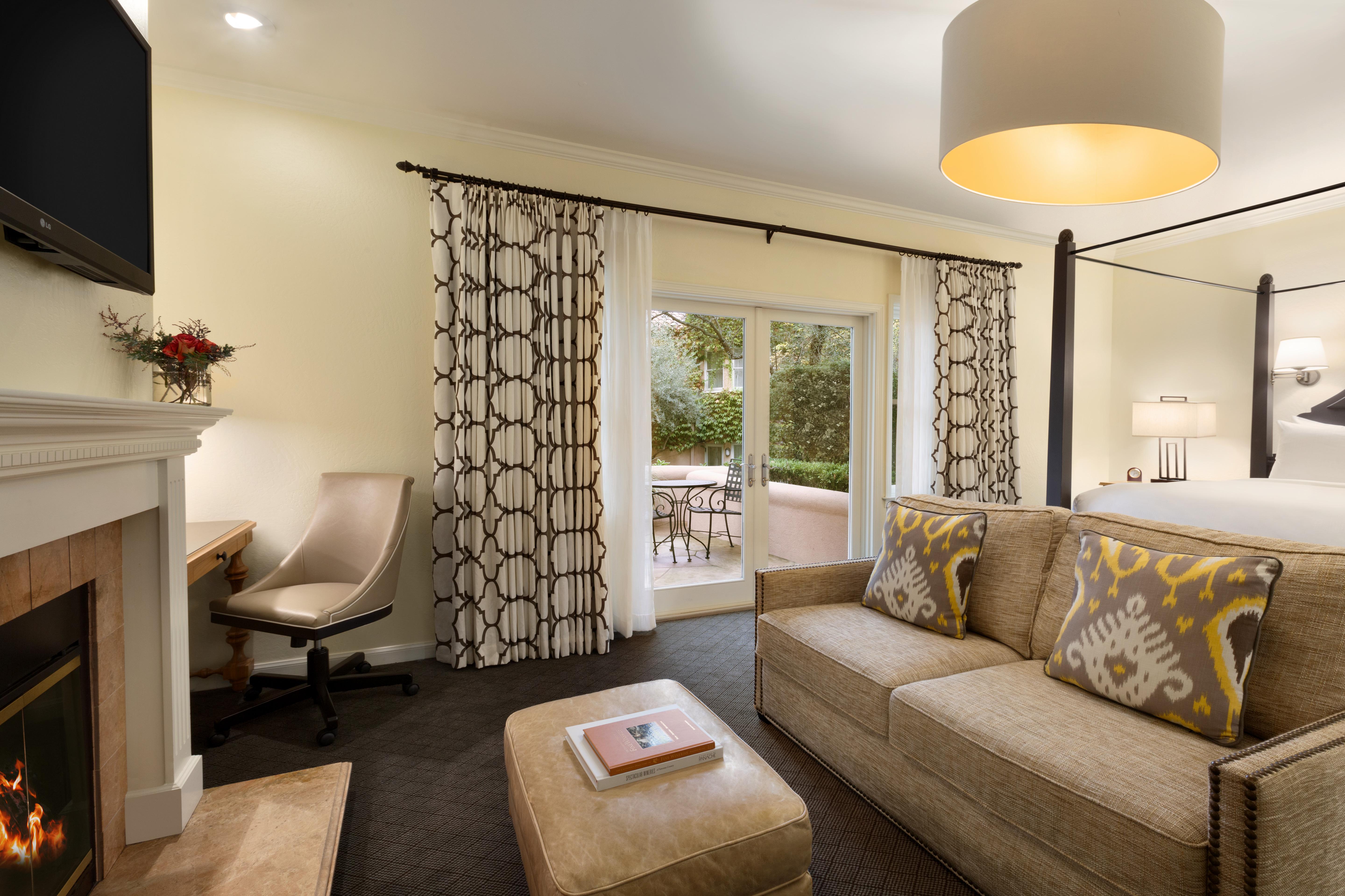 Vineyard Suite King Patio or Balcony