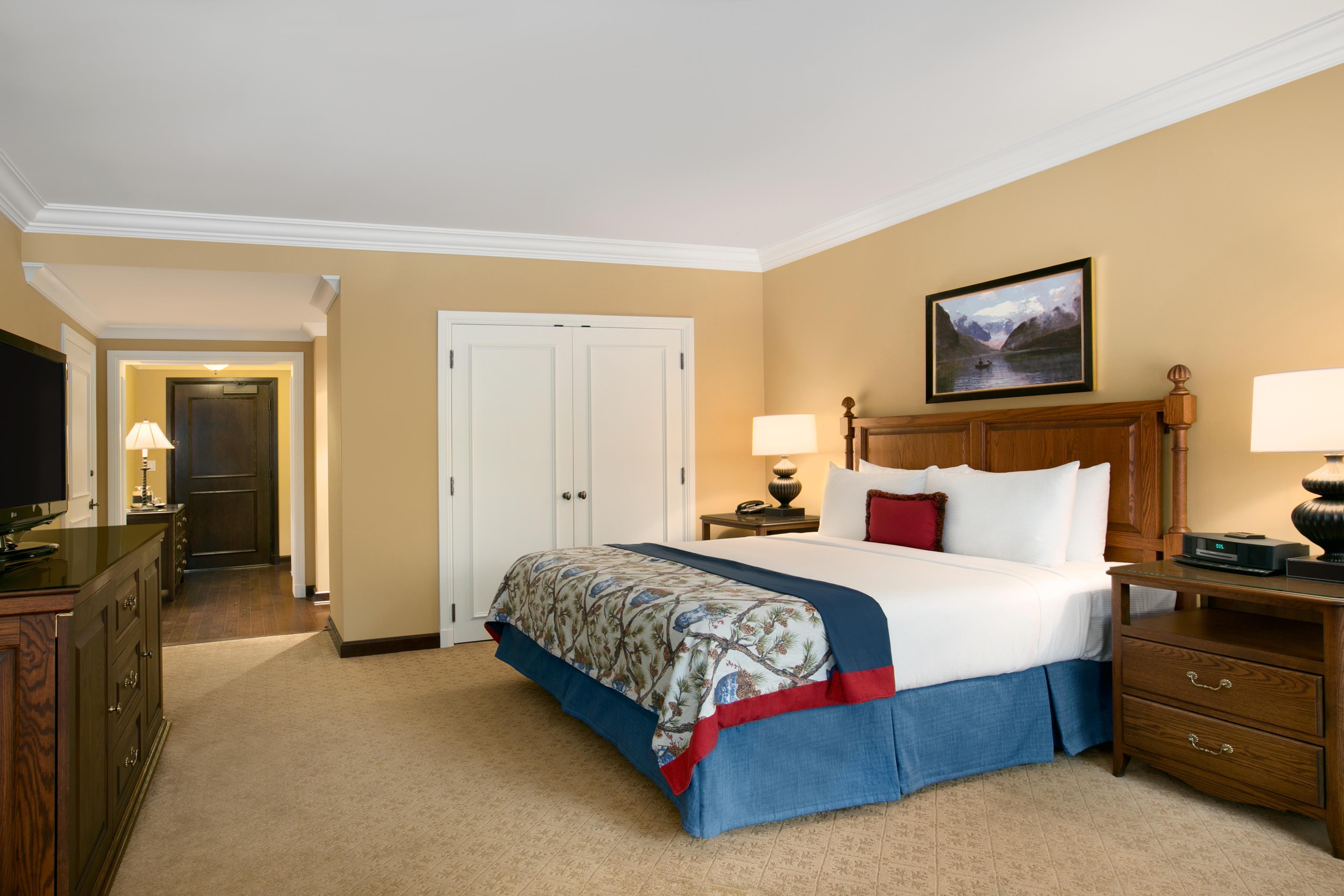 Fairmont Gold Junior Suite