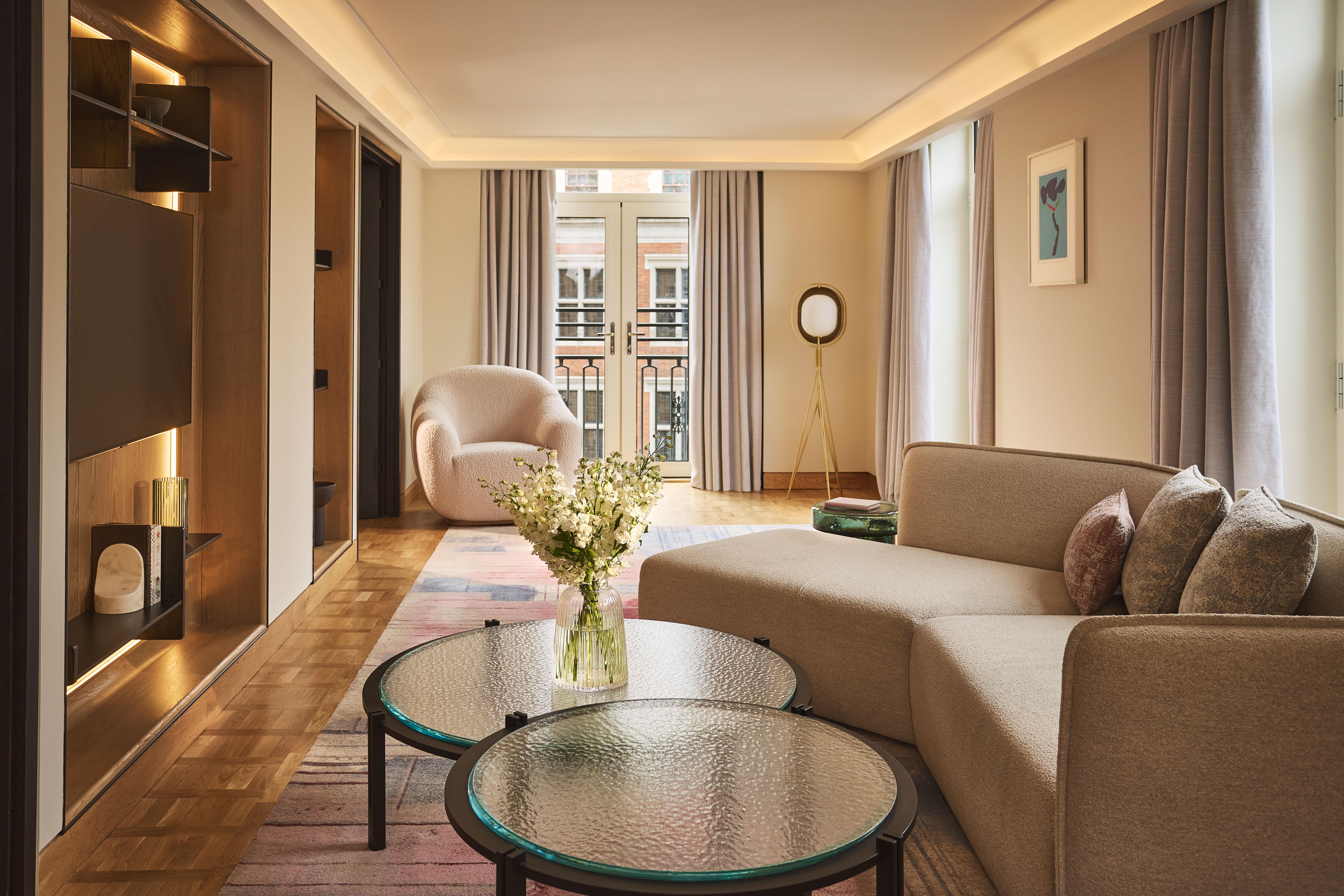 Deluxe Park Suite