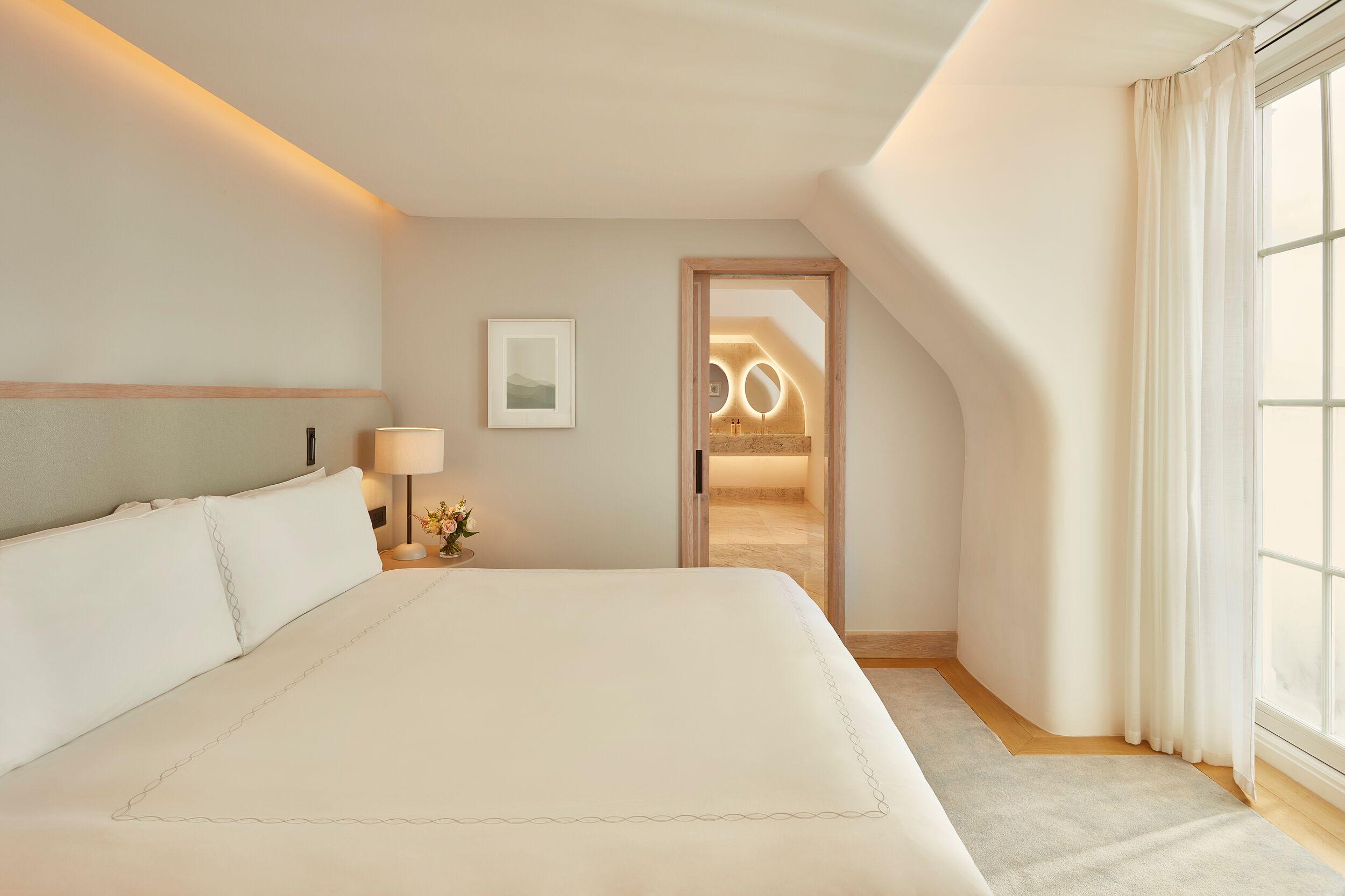 Claridge's Balcony Room