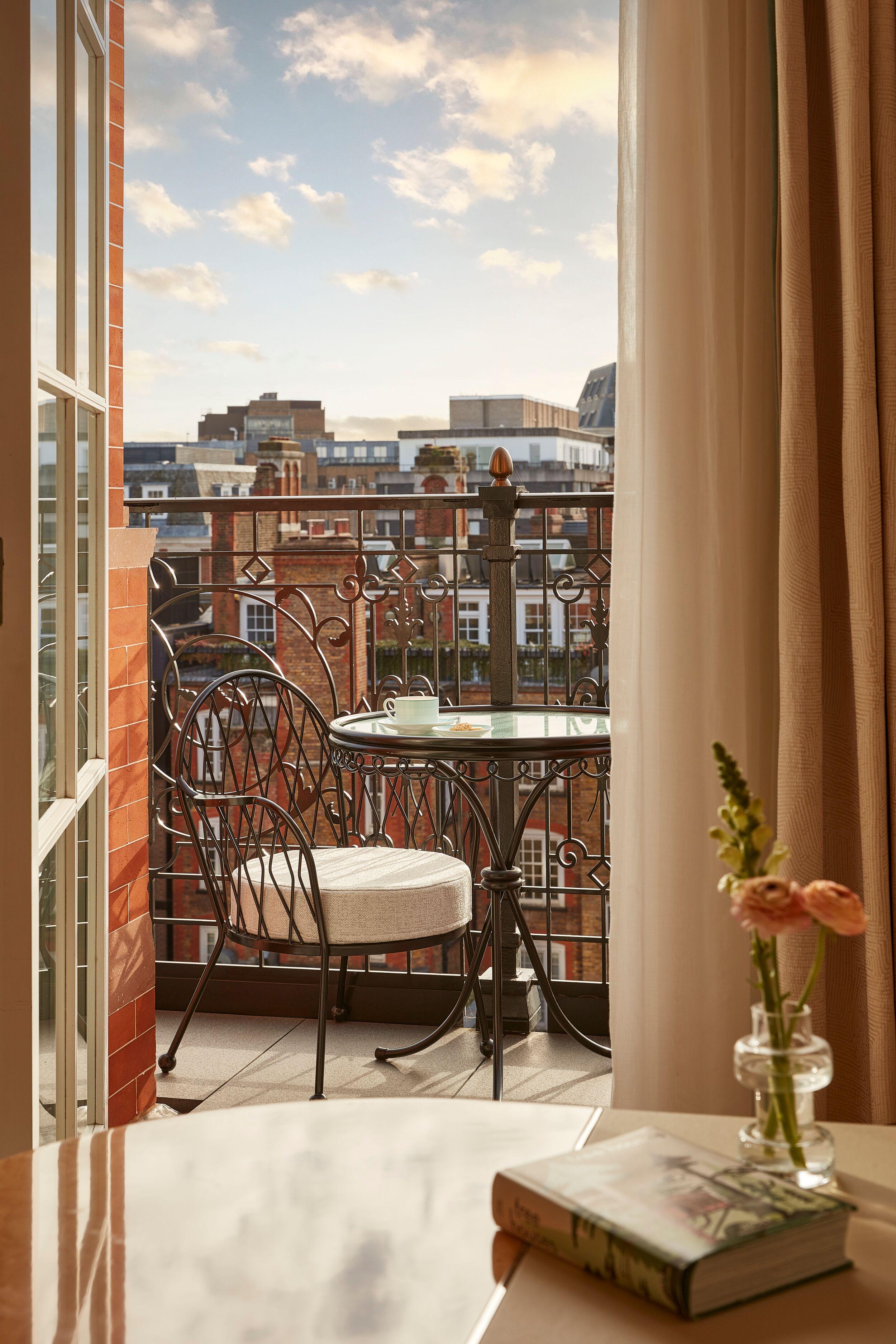 Claridge's Room