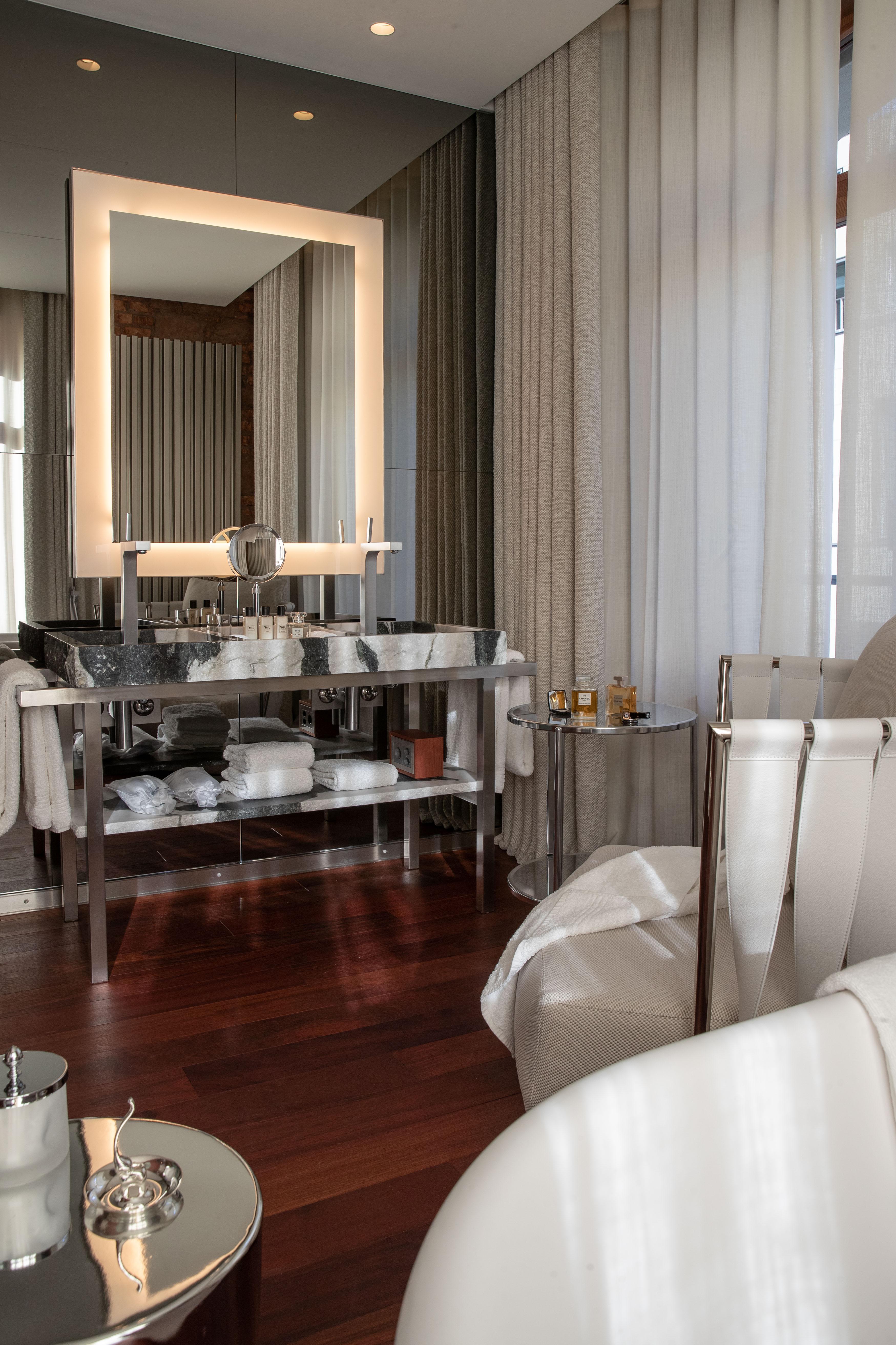 Corner Room