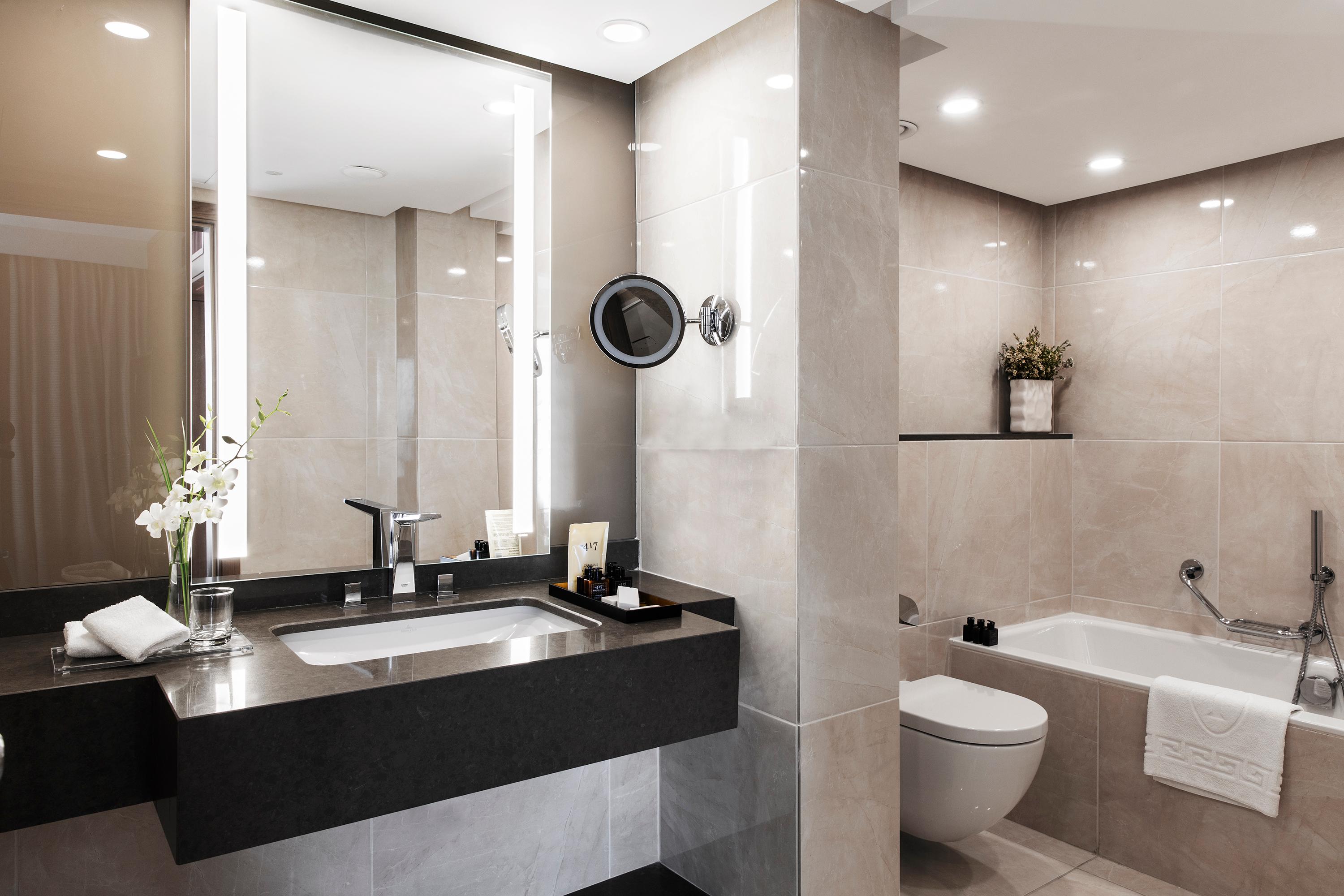 One Bedroom Jaffa Suite