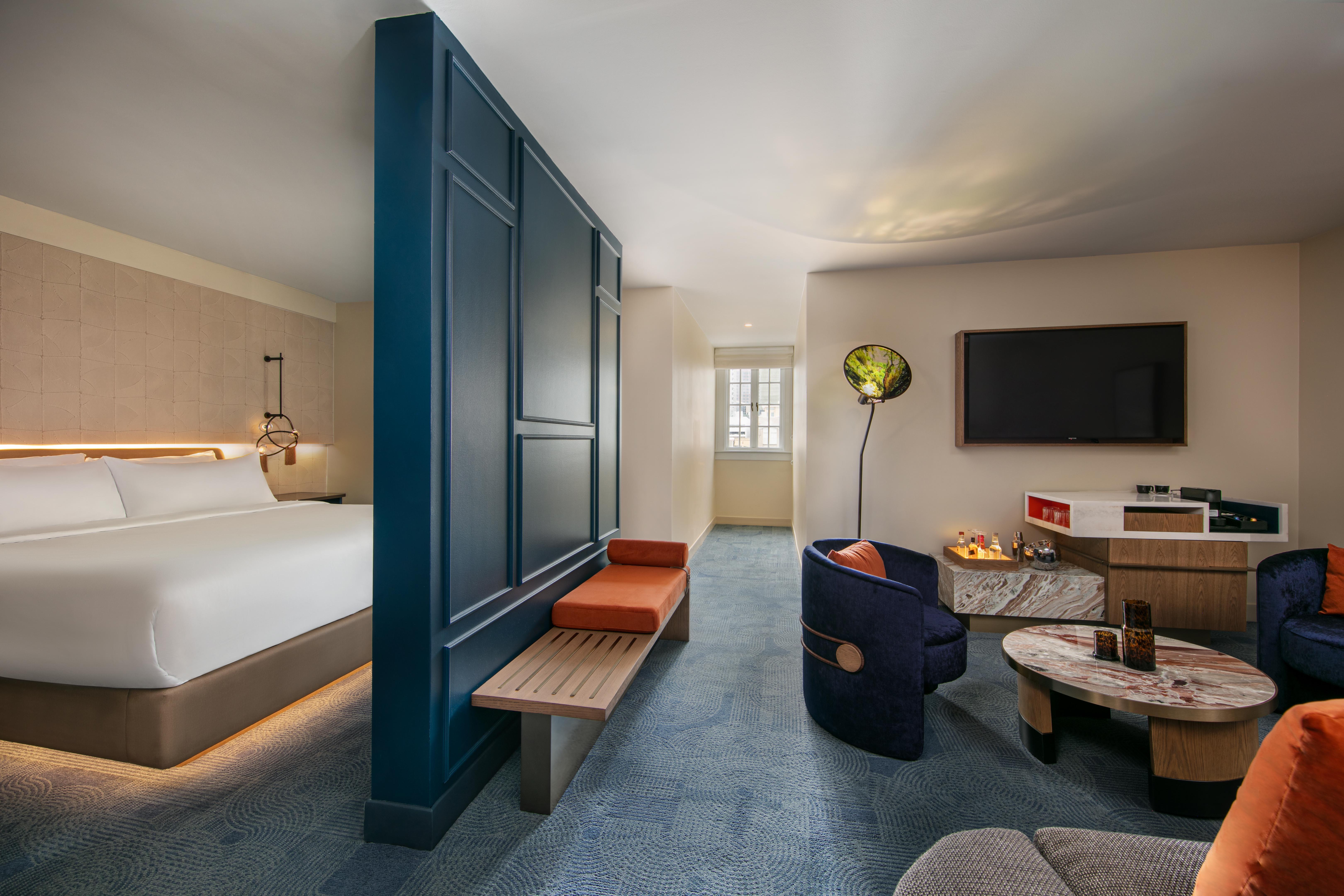Mega Room