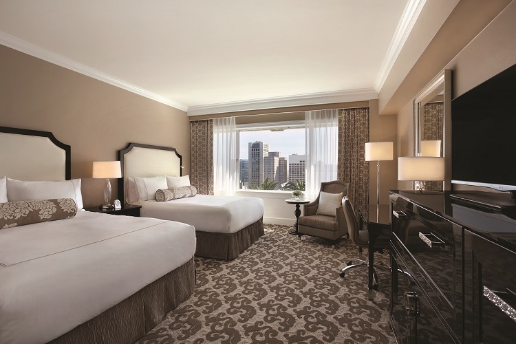 Signature Skyline Room