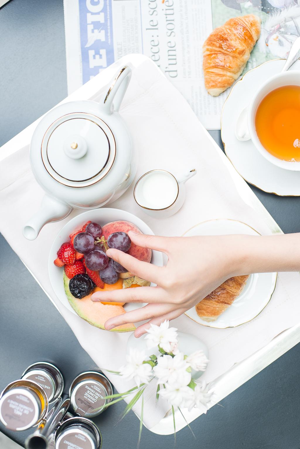 Pavillon de la Reine, France — Pavillon de la Reine - Breakfast