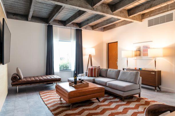 Harper House (750 sq ft)