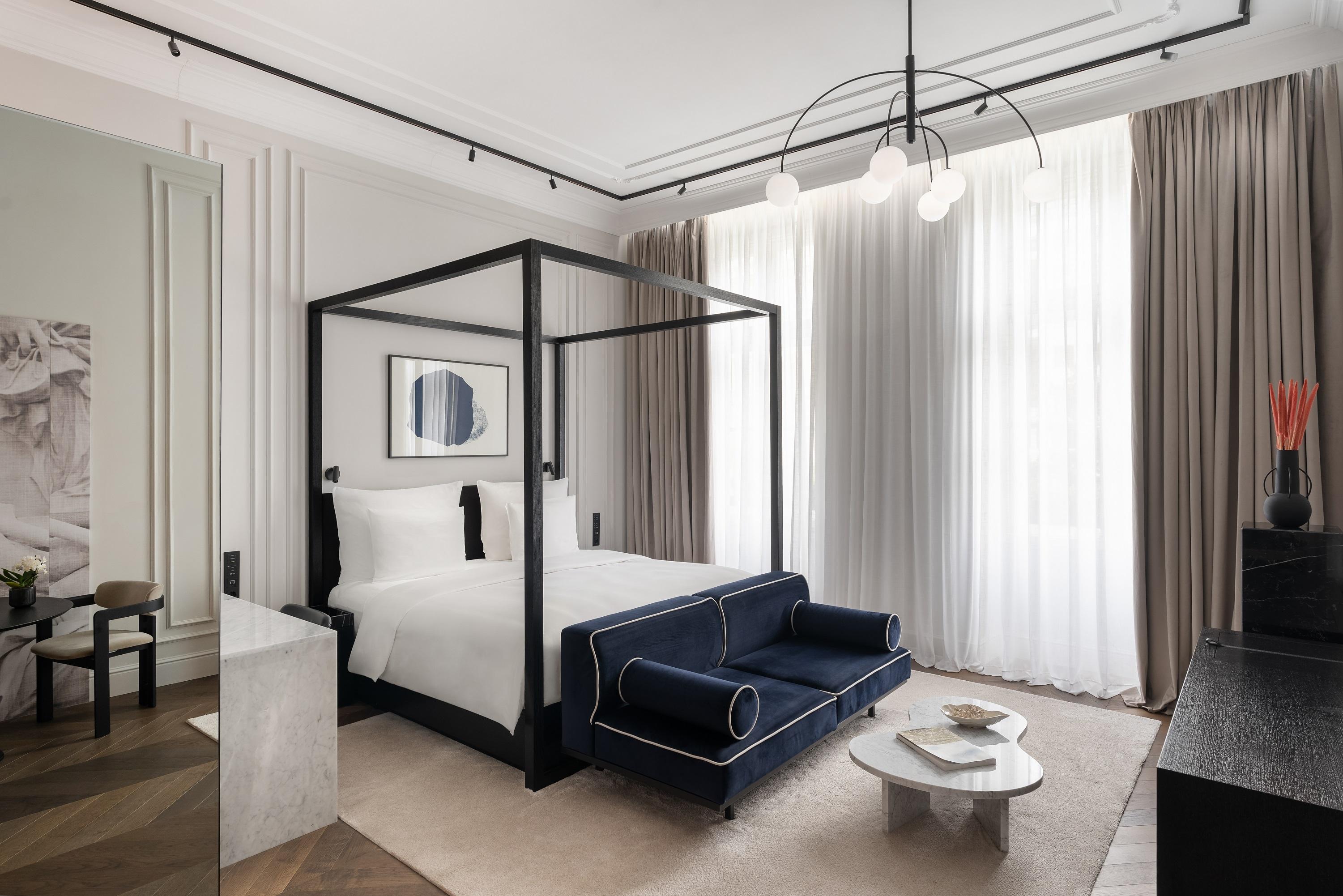 Grand Deluxe Room