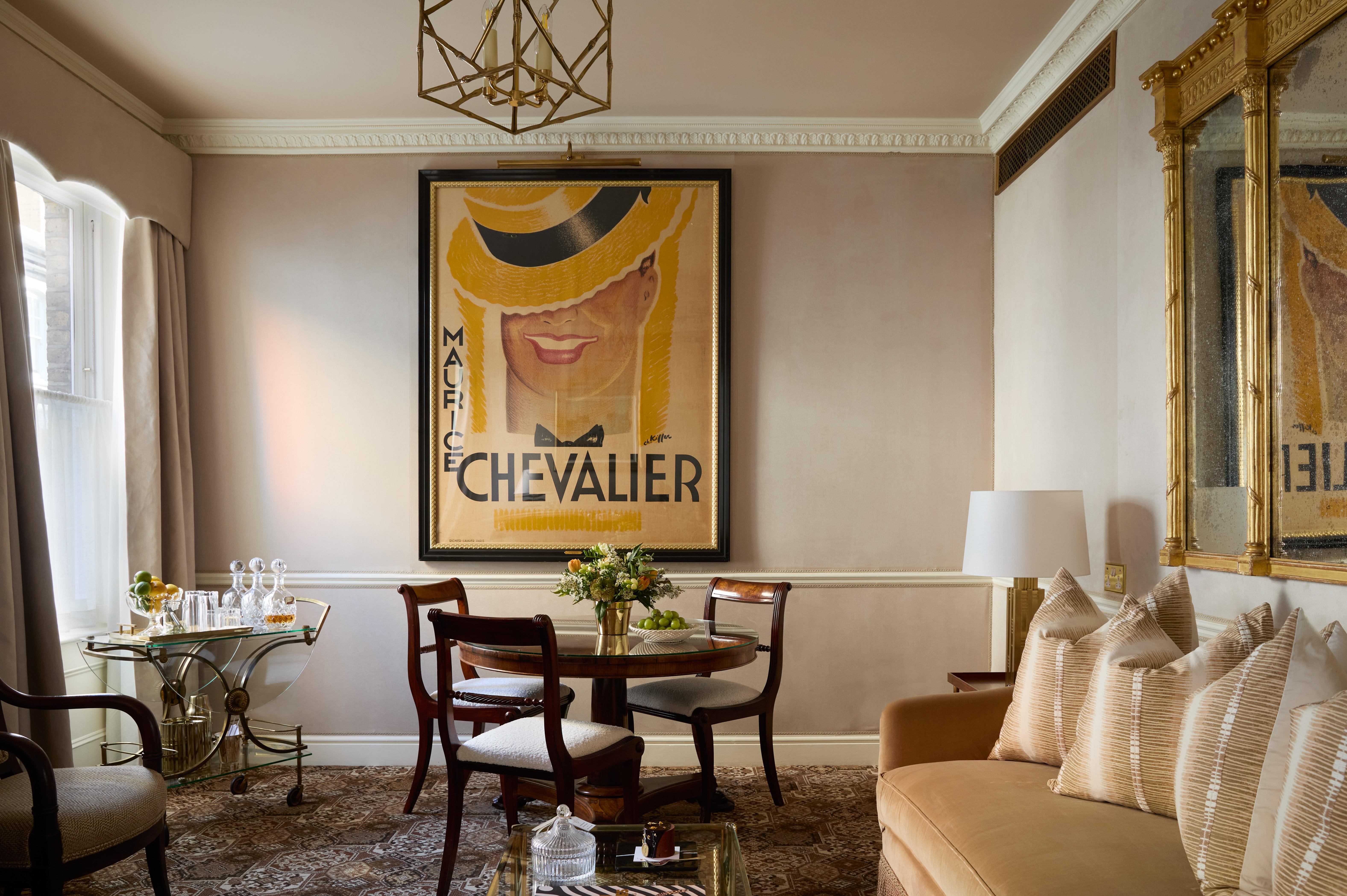 Victoria and Albert Suite