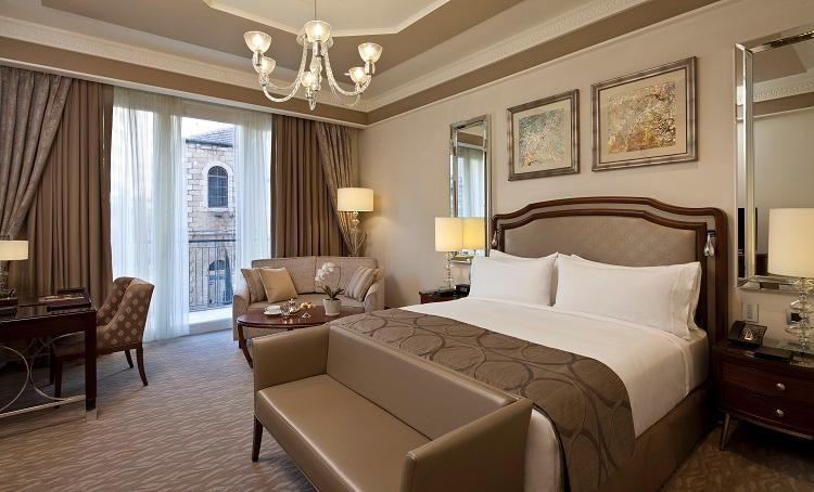 KING DELUXE ROOM