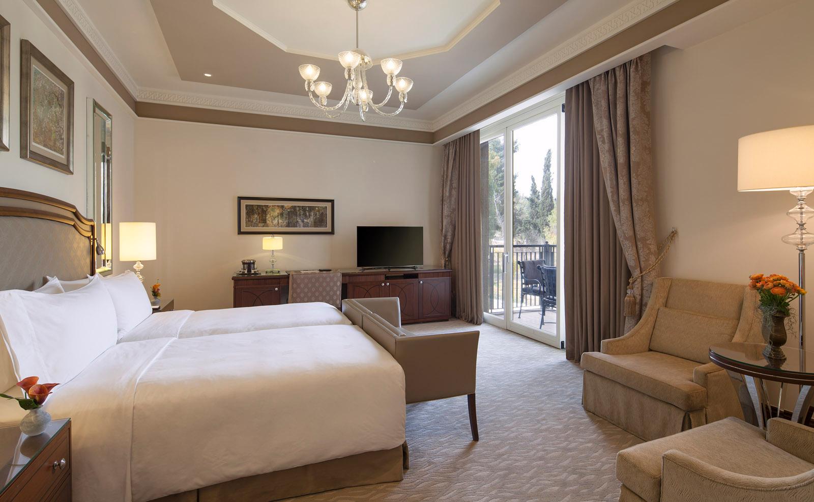 KING DELUXE ROOM WITH BALCONY