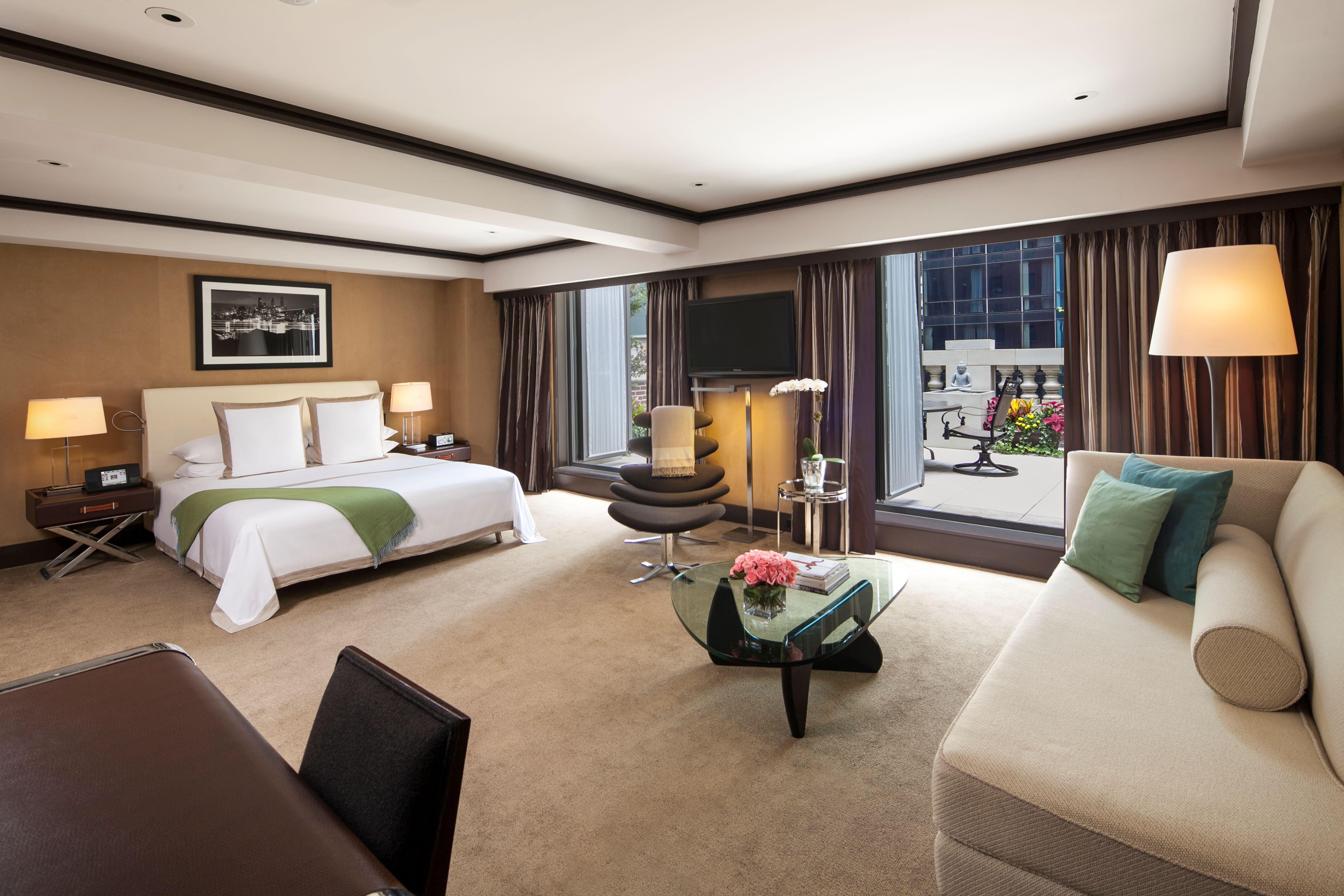 Junior Suite King with Terrace