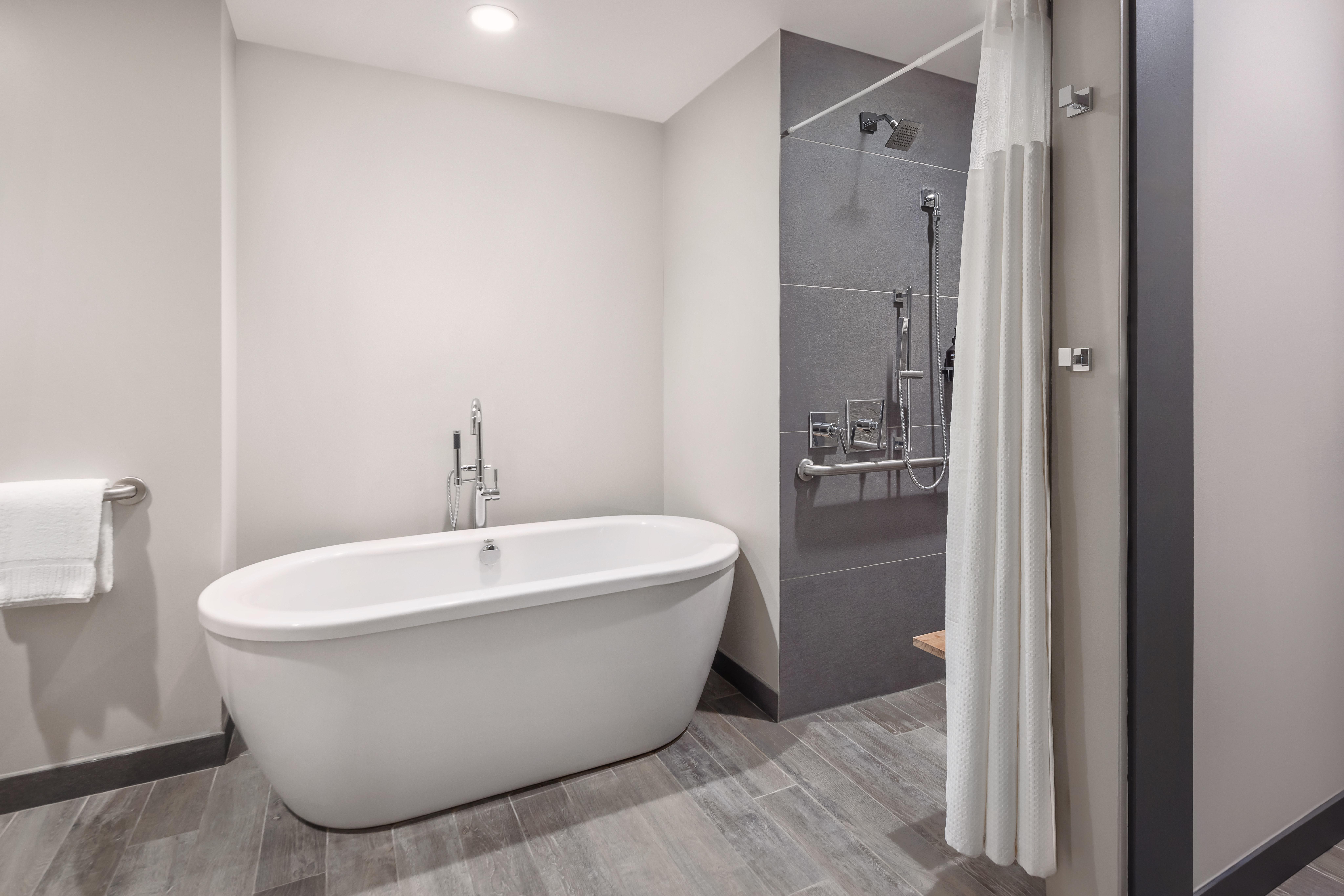 One Bedroom Spa Suite Accessible