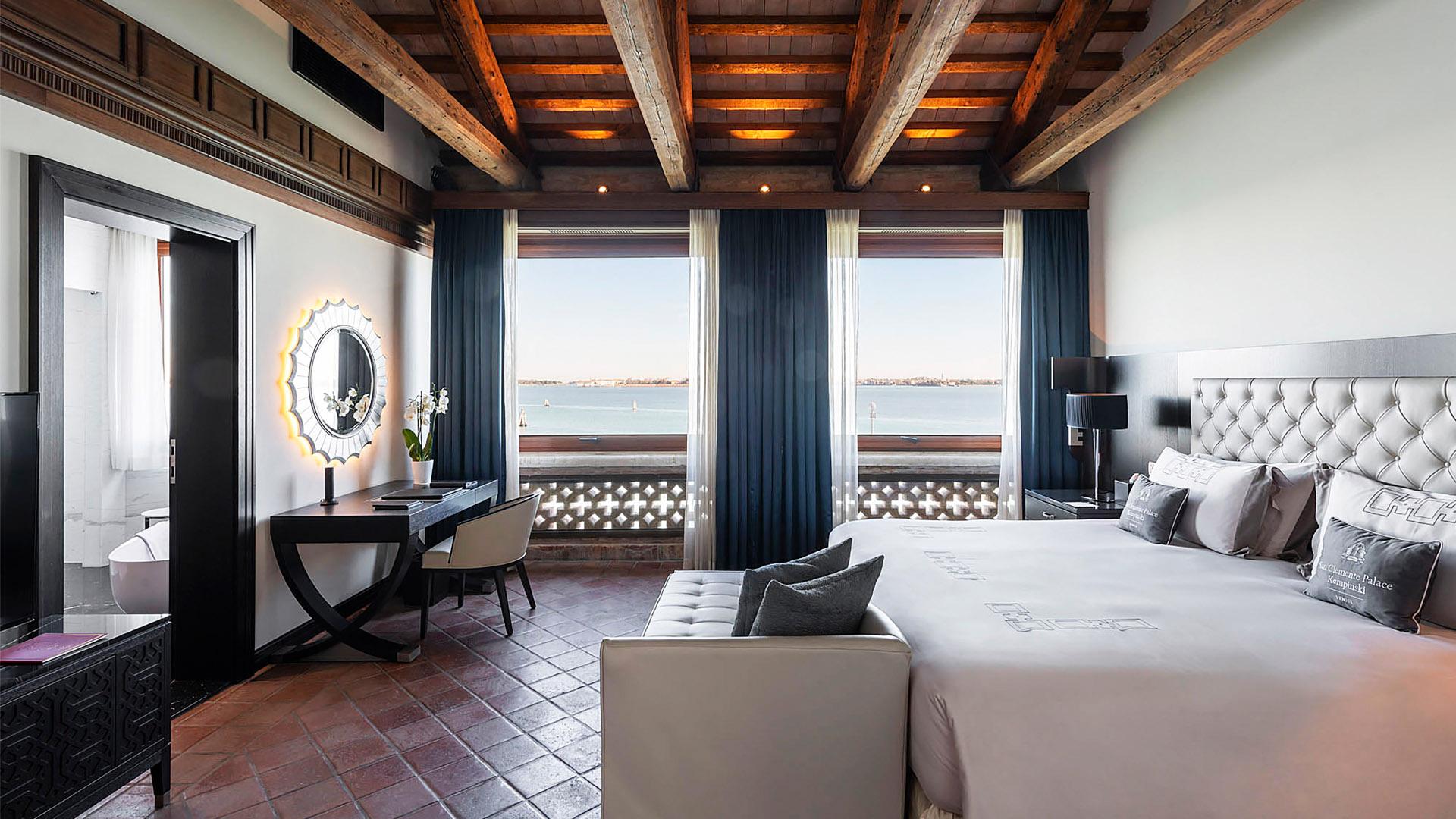 San Clemente Suite