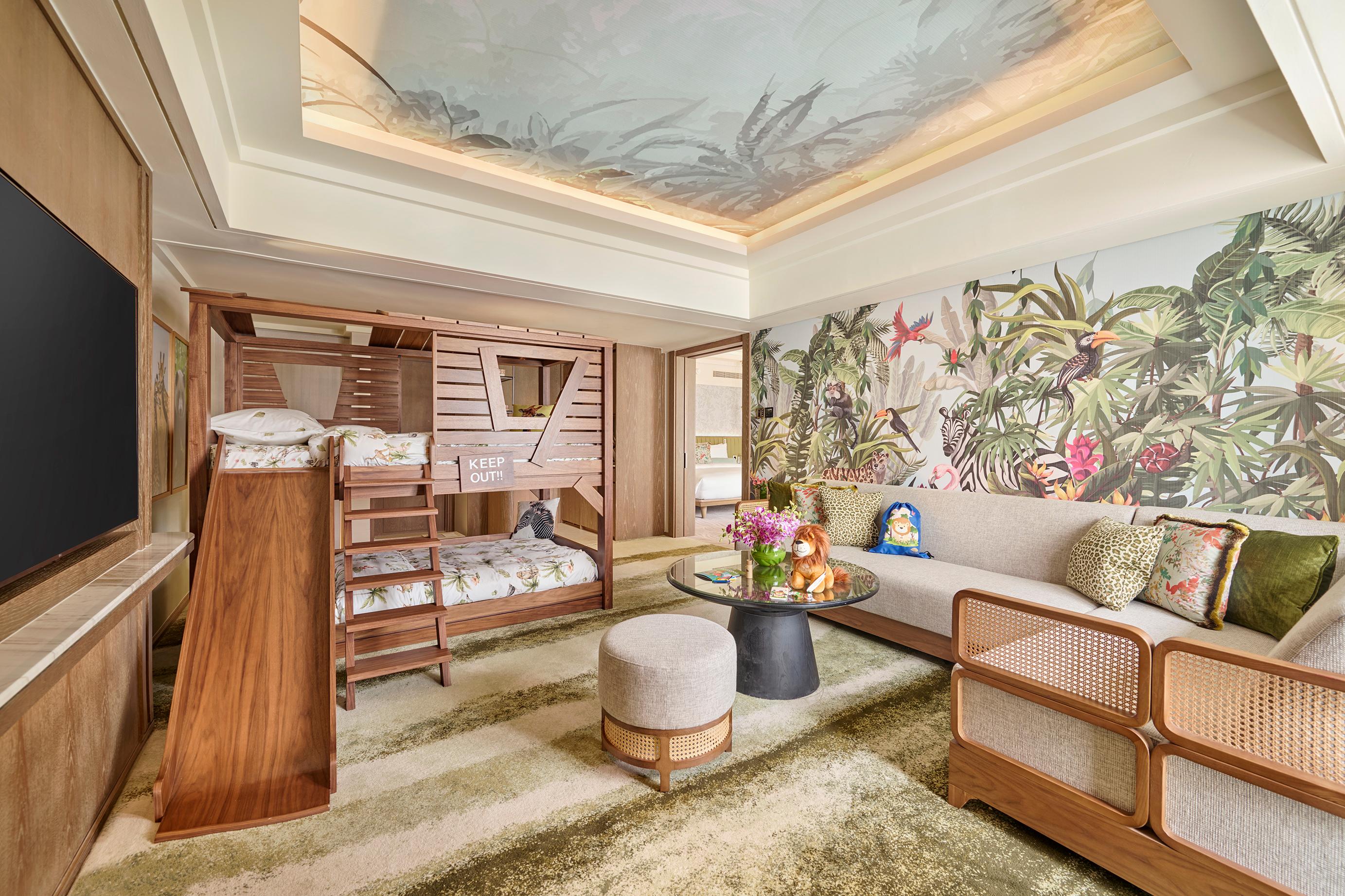 Family Theme Suite