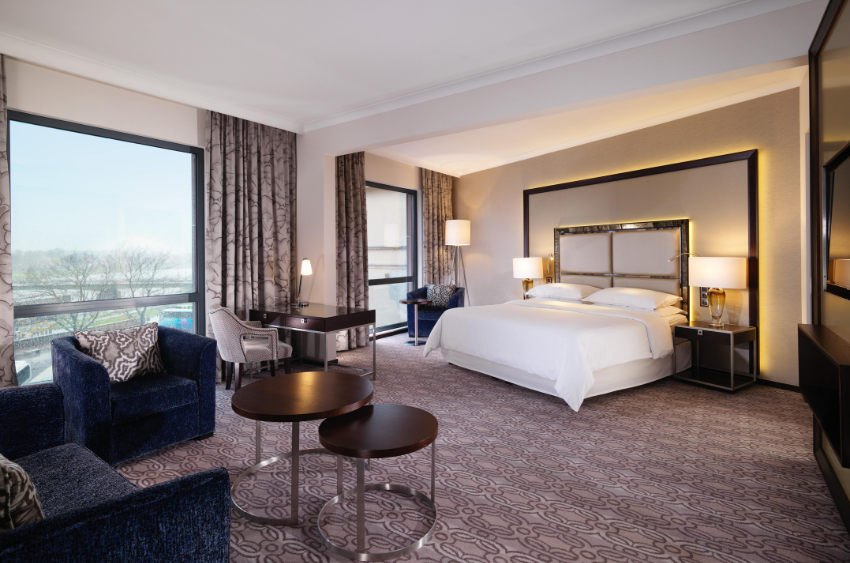 Deluxe Suite