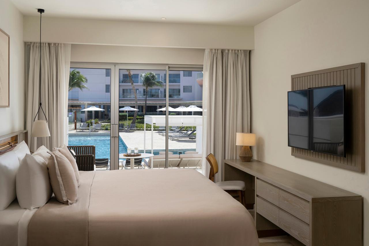 Two Bedroom Master Suite Swim Up
