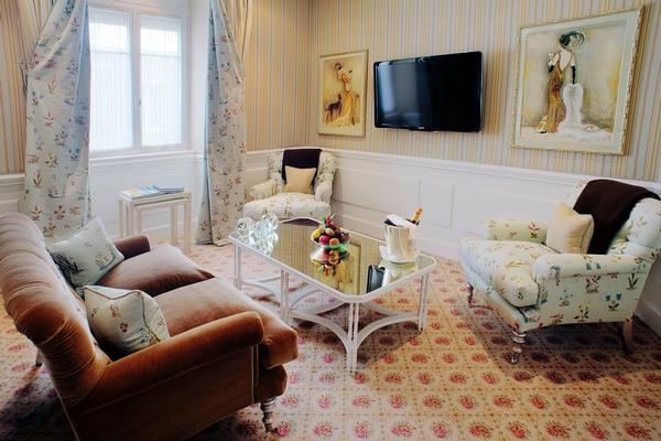 Junior Suite Courtyard View