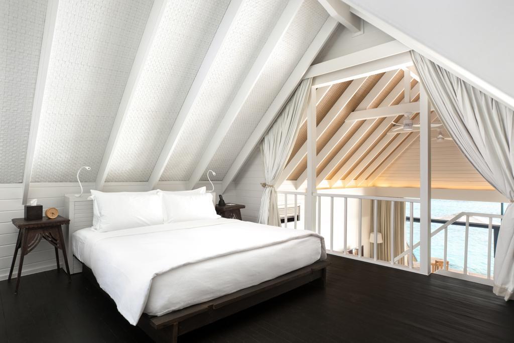 Dhoni Loft Water Villa (9)