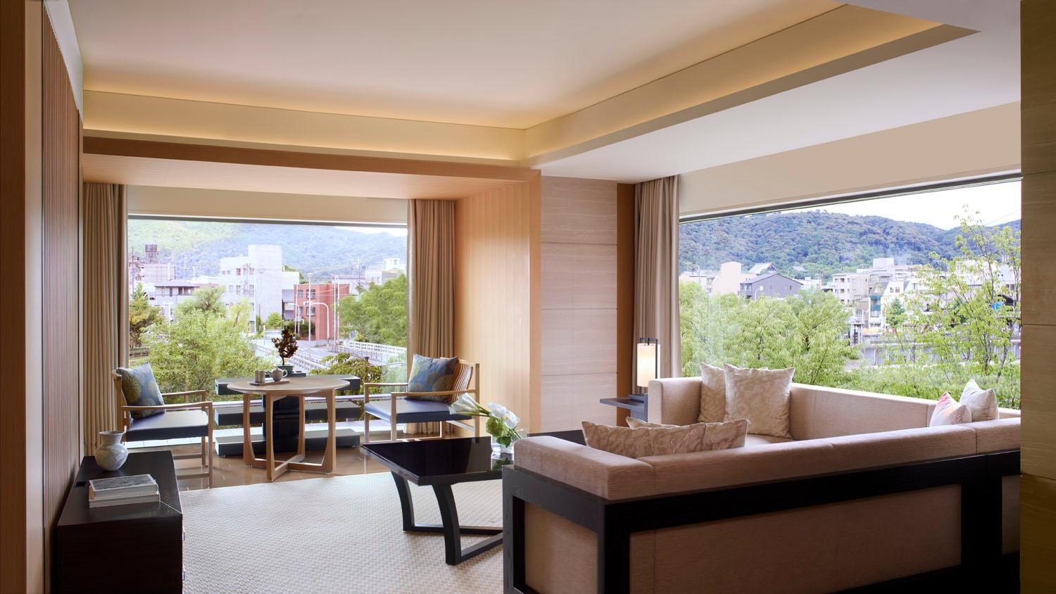 Corner Suite Minami