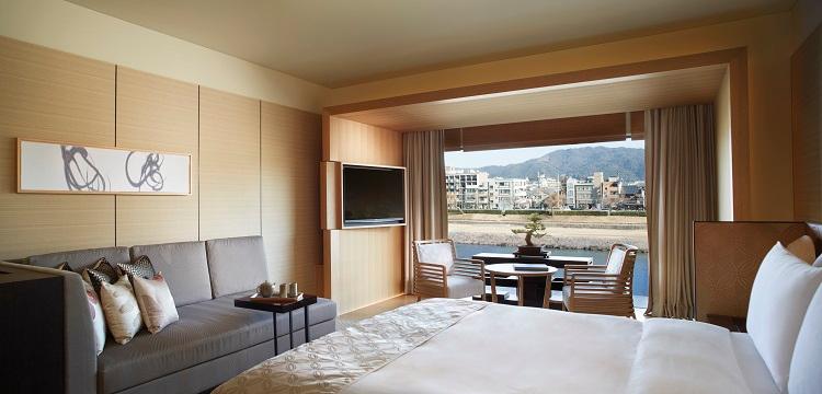 Grand Deluxe Kamogawa River View