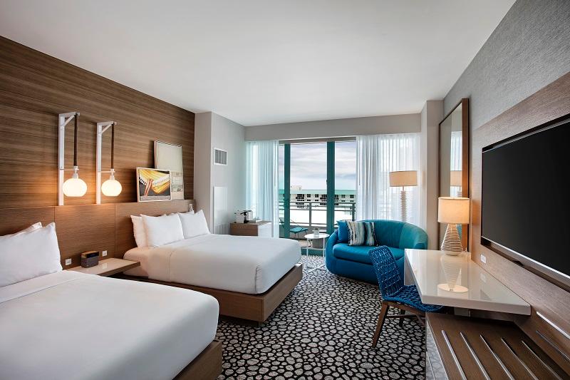 2 DOUBLES DELUXE PARTIAL OCEAN VIEW