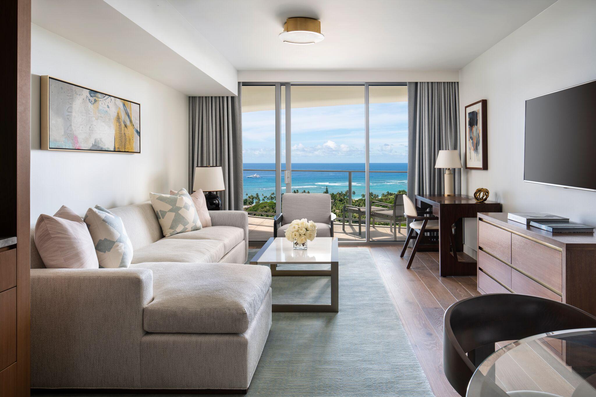 Deluxe Ocean View, 2 Double Bed Suite, 743 sq. ft.