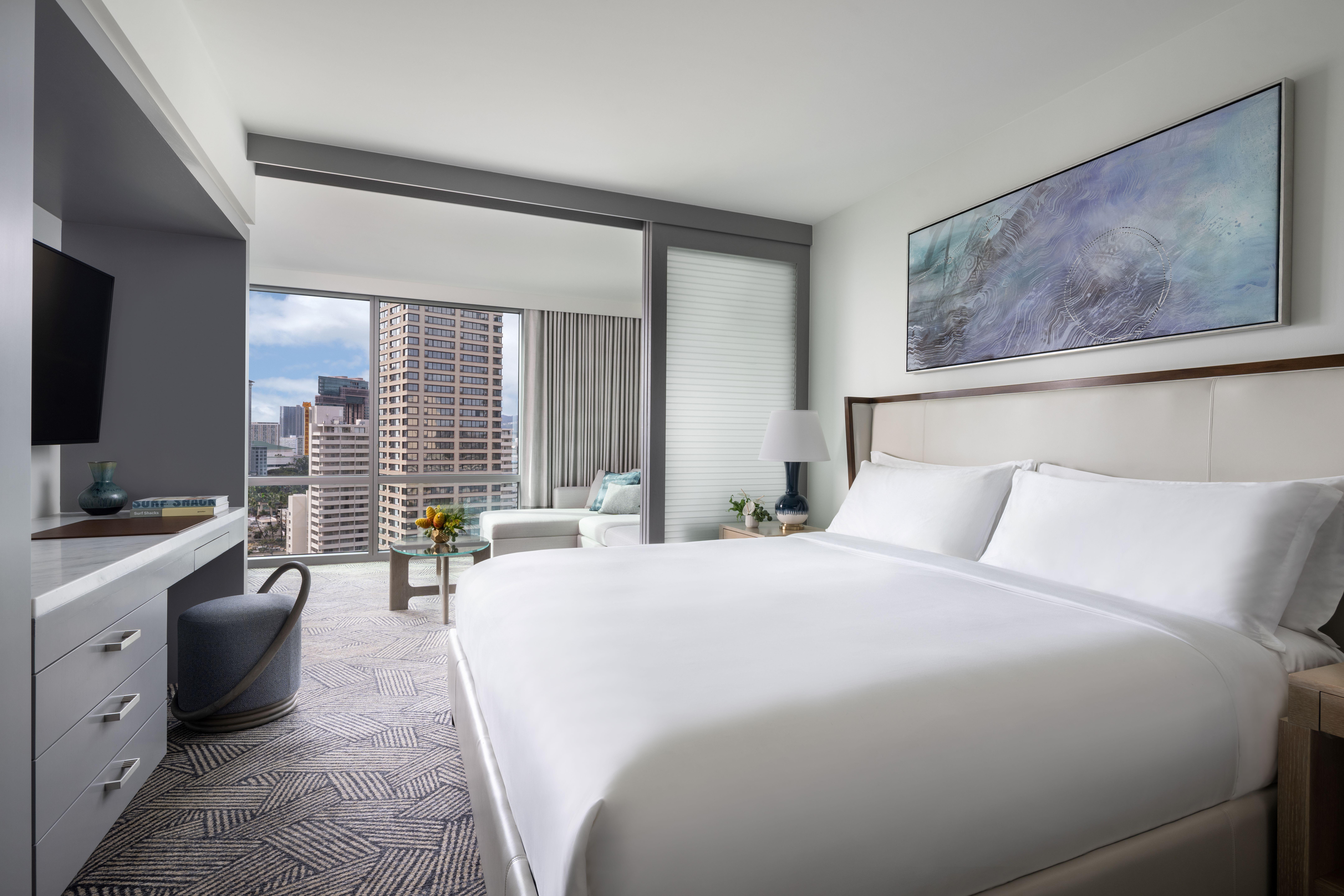 City Ocean View Corner Room, 506 sq. ft.