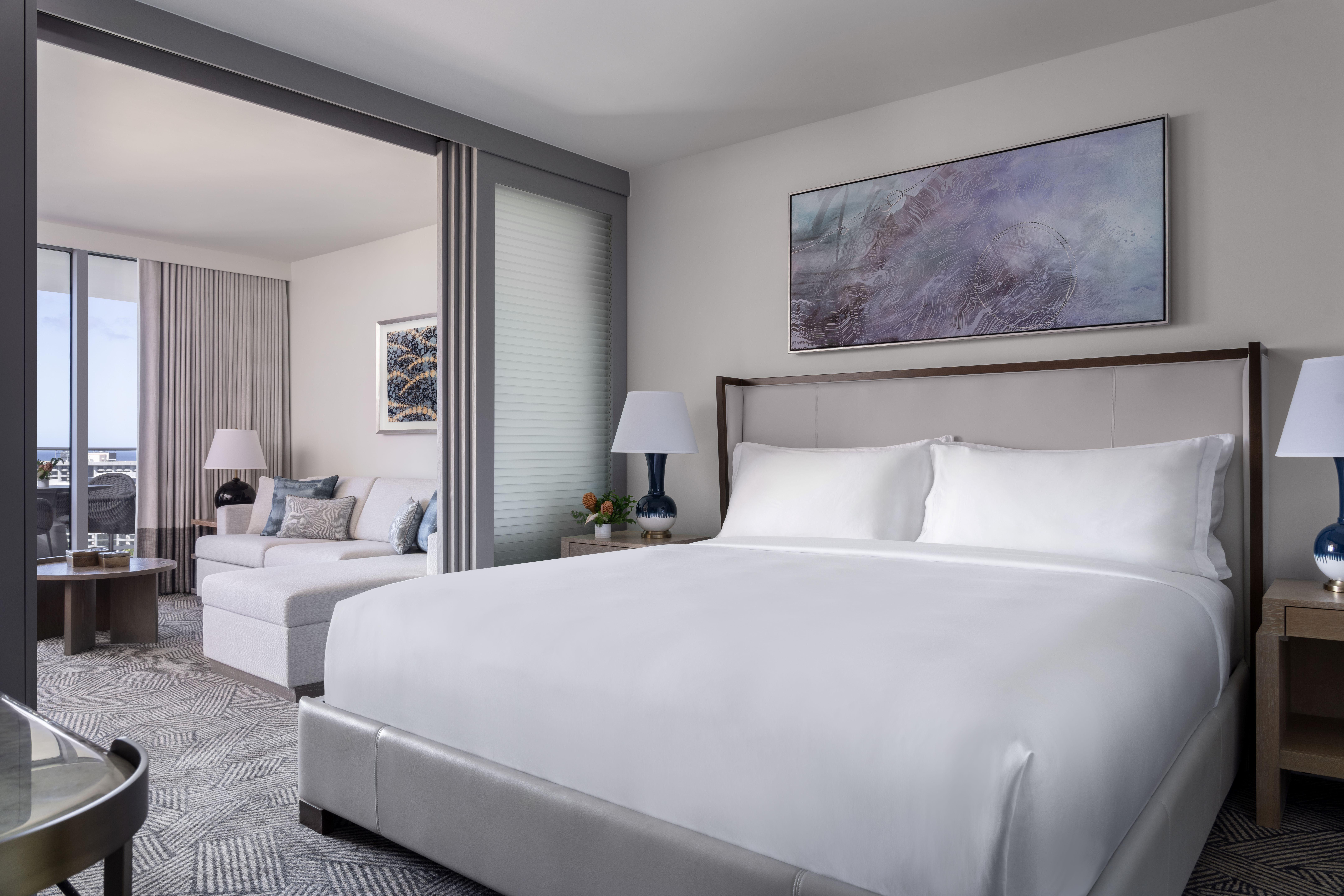 Deluxe Ocean View Suite, 624 sq. ft.