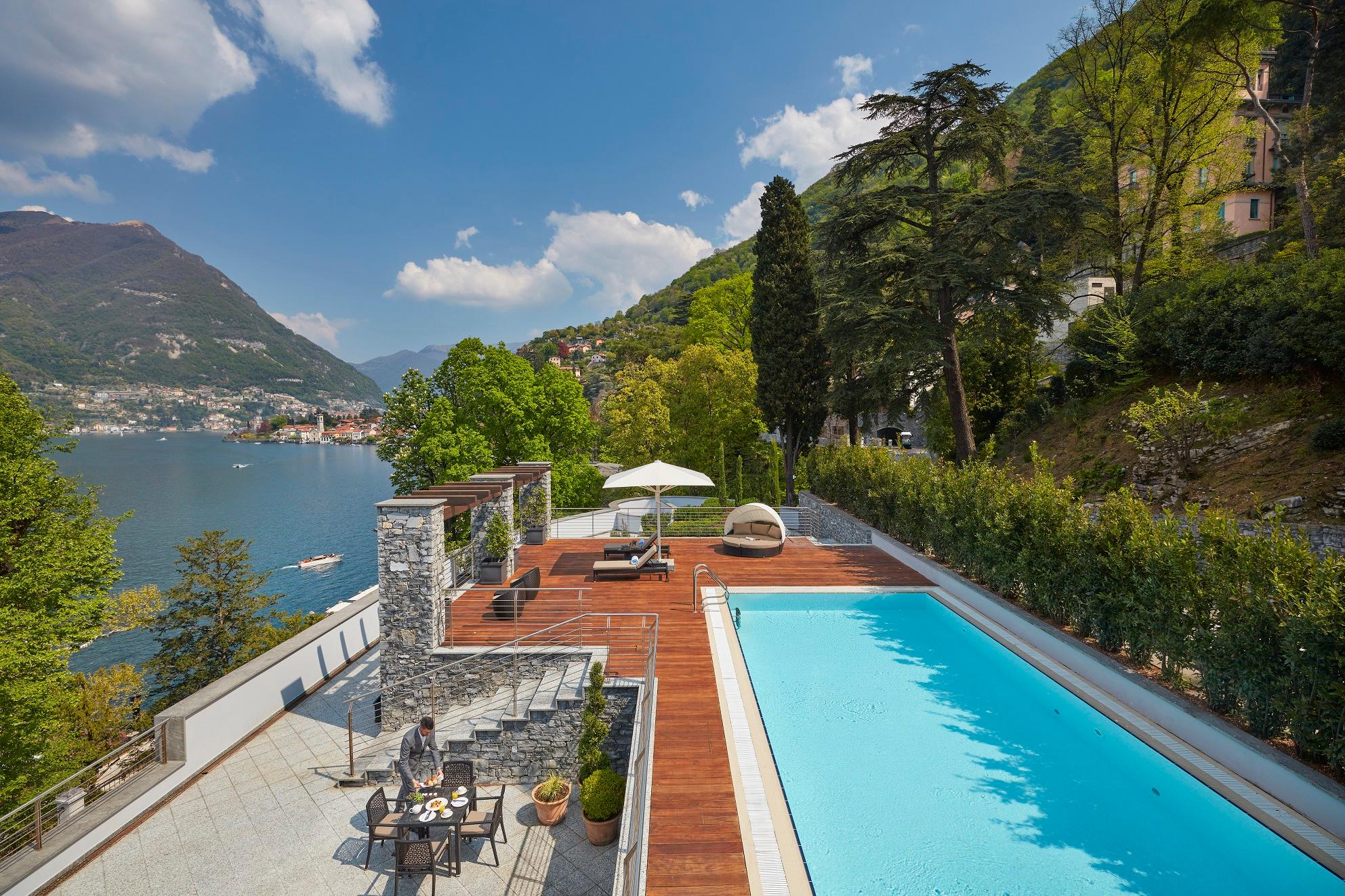 Presidential Suite (pool)