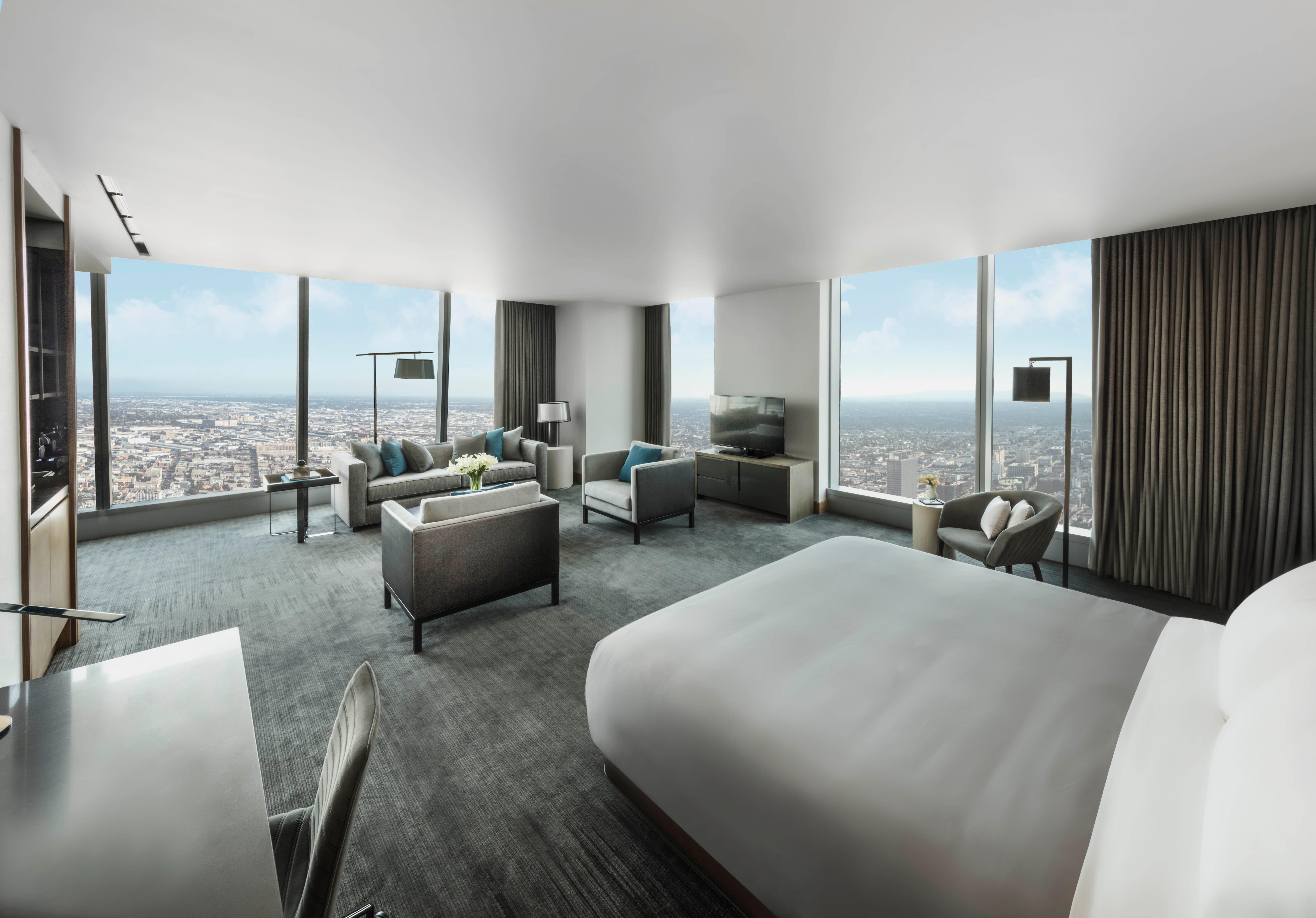 1 King Bed Suite