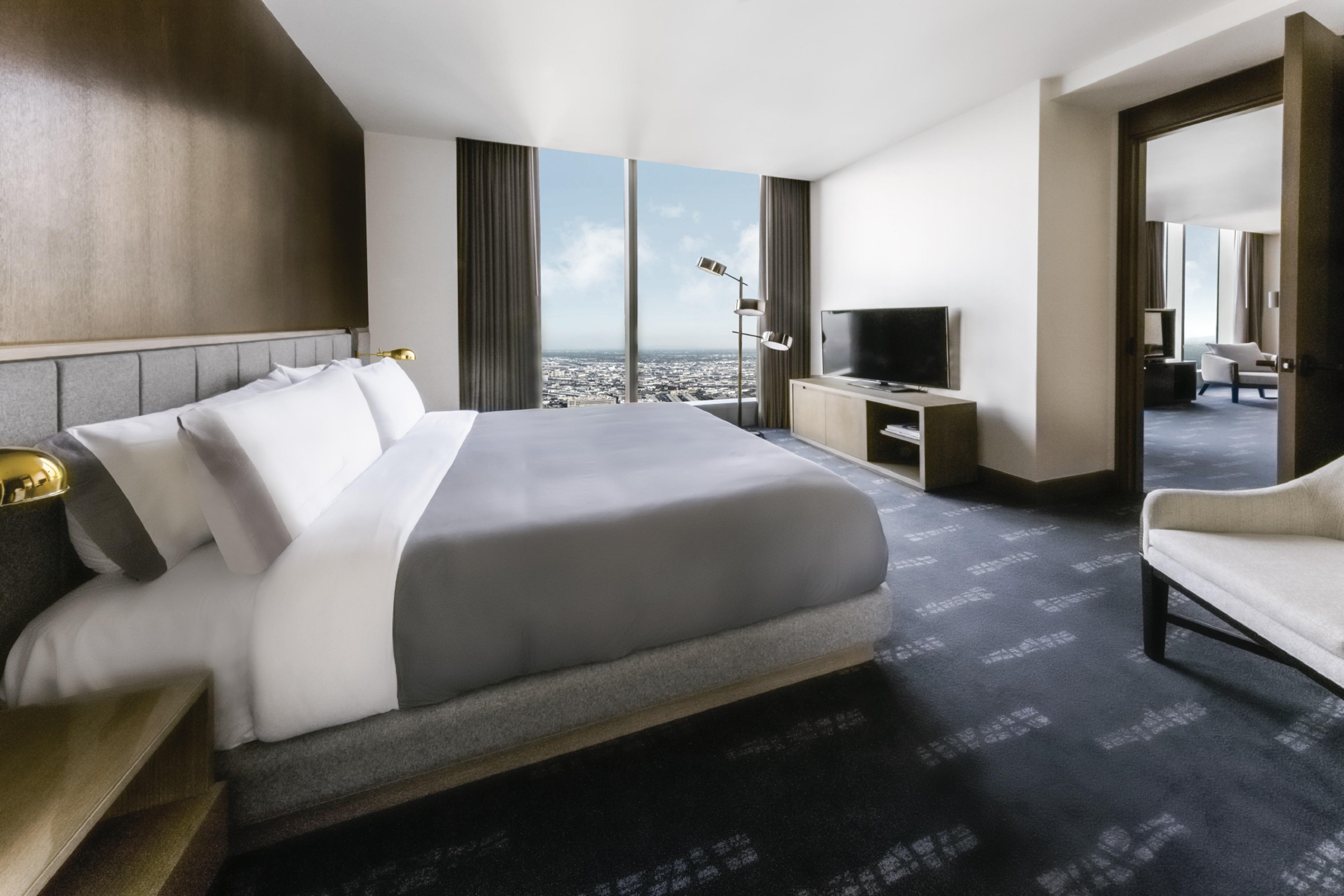 1 King Bed 1 Bedroom Suite