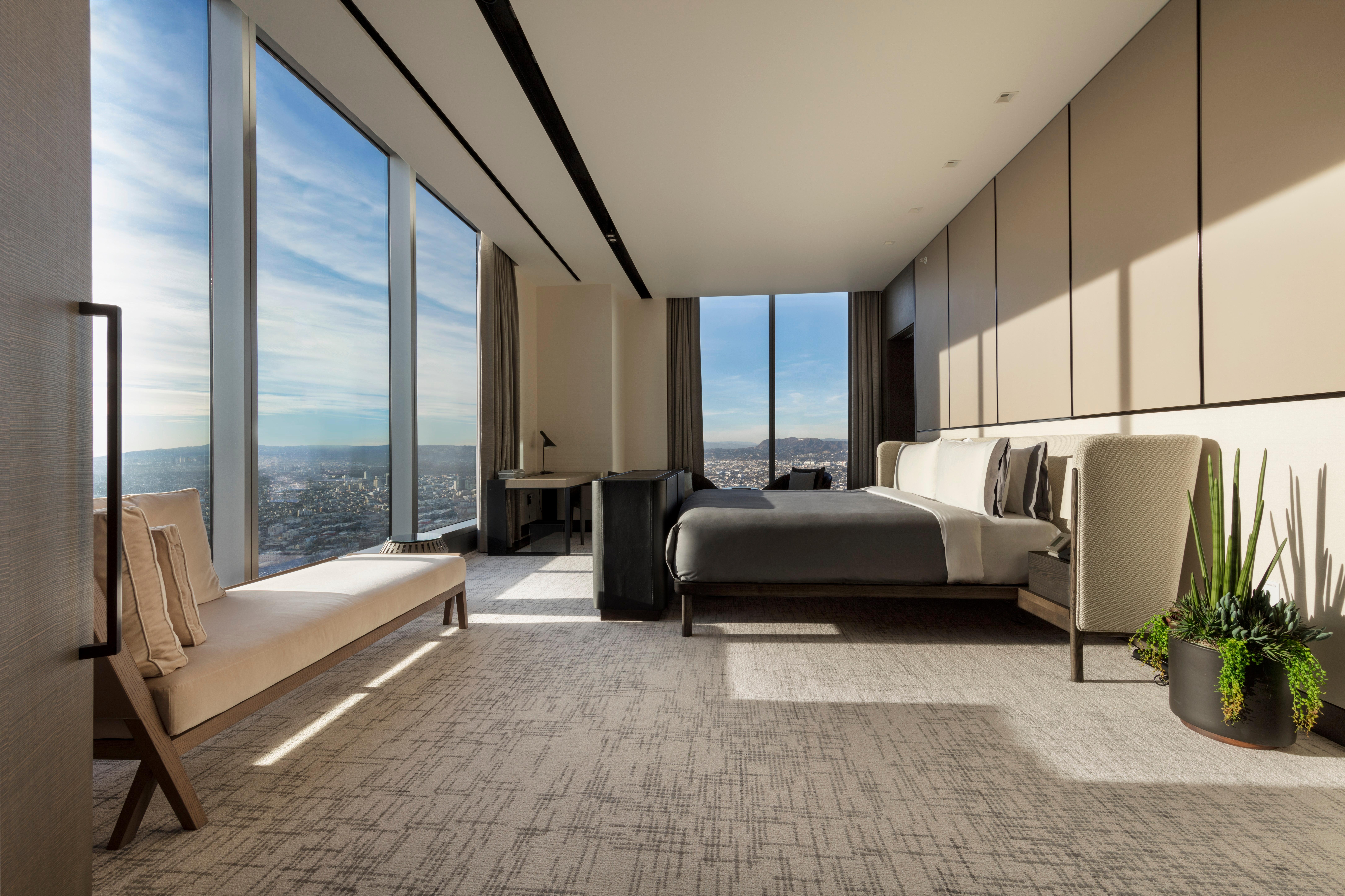1 King Bed Presidential Suite