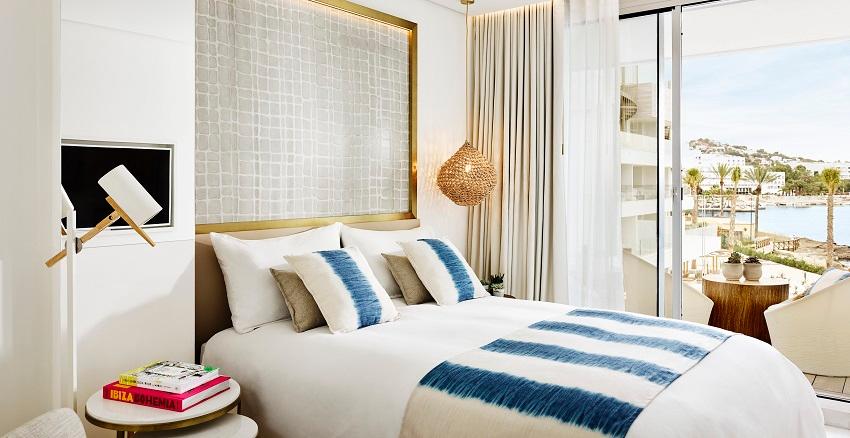 Cool Sea View Room