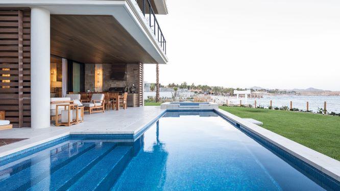 Three Bedroom Oceanfront Villa with Pool