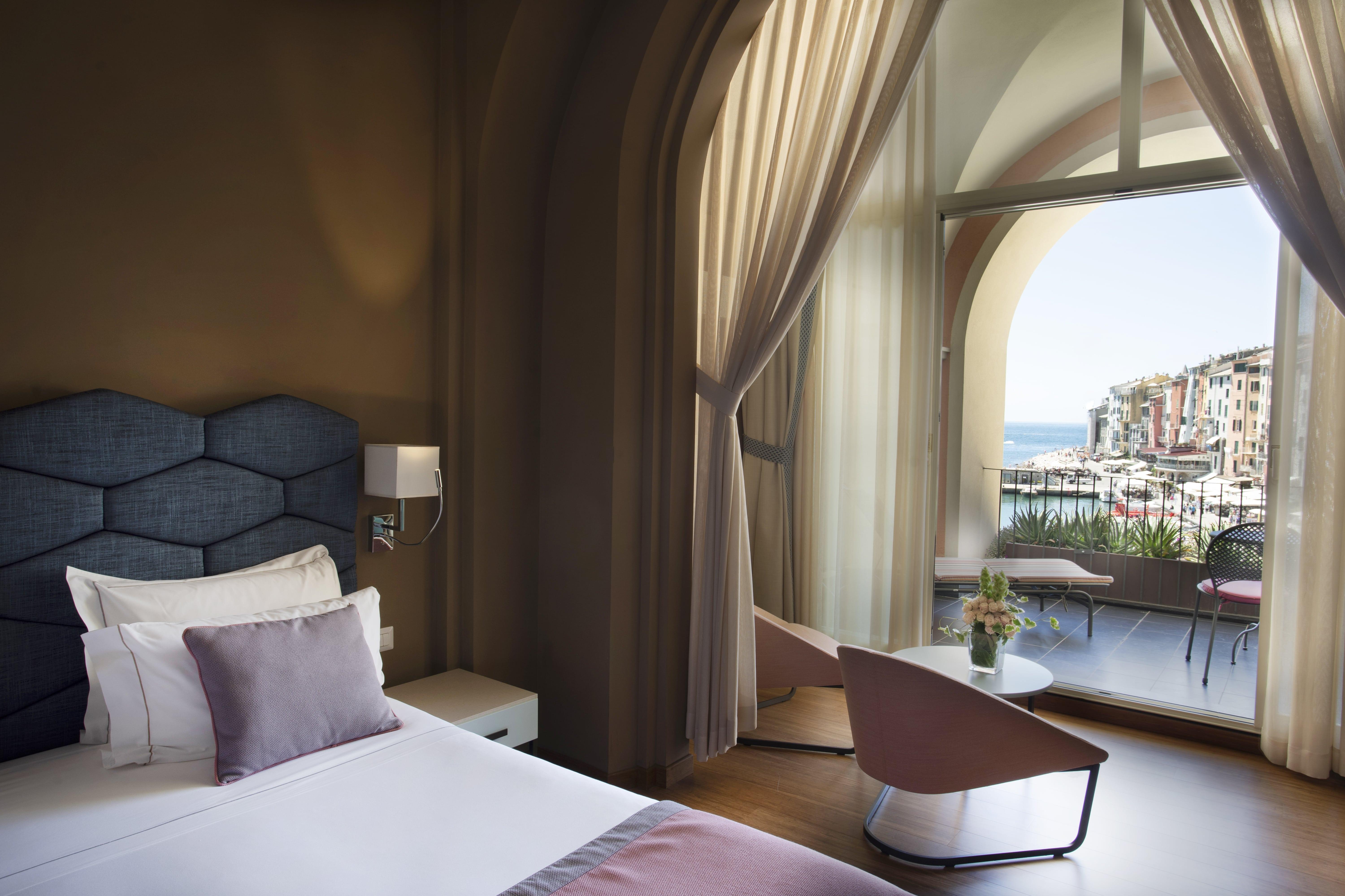 CLOISTER JUNIOR SUITE