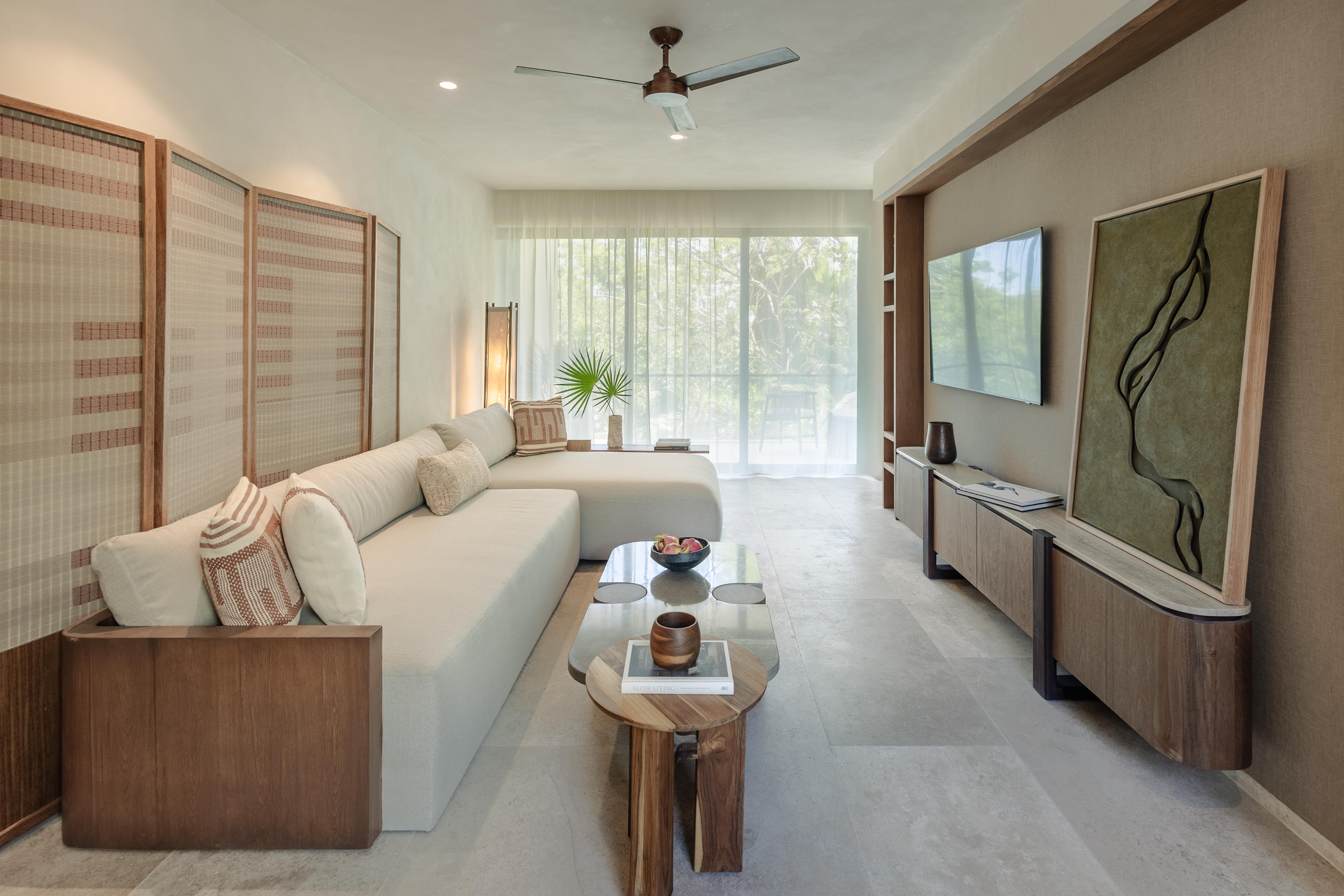 Lagoon Area Suite